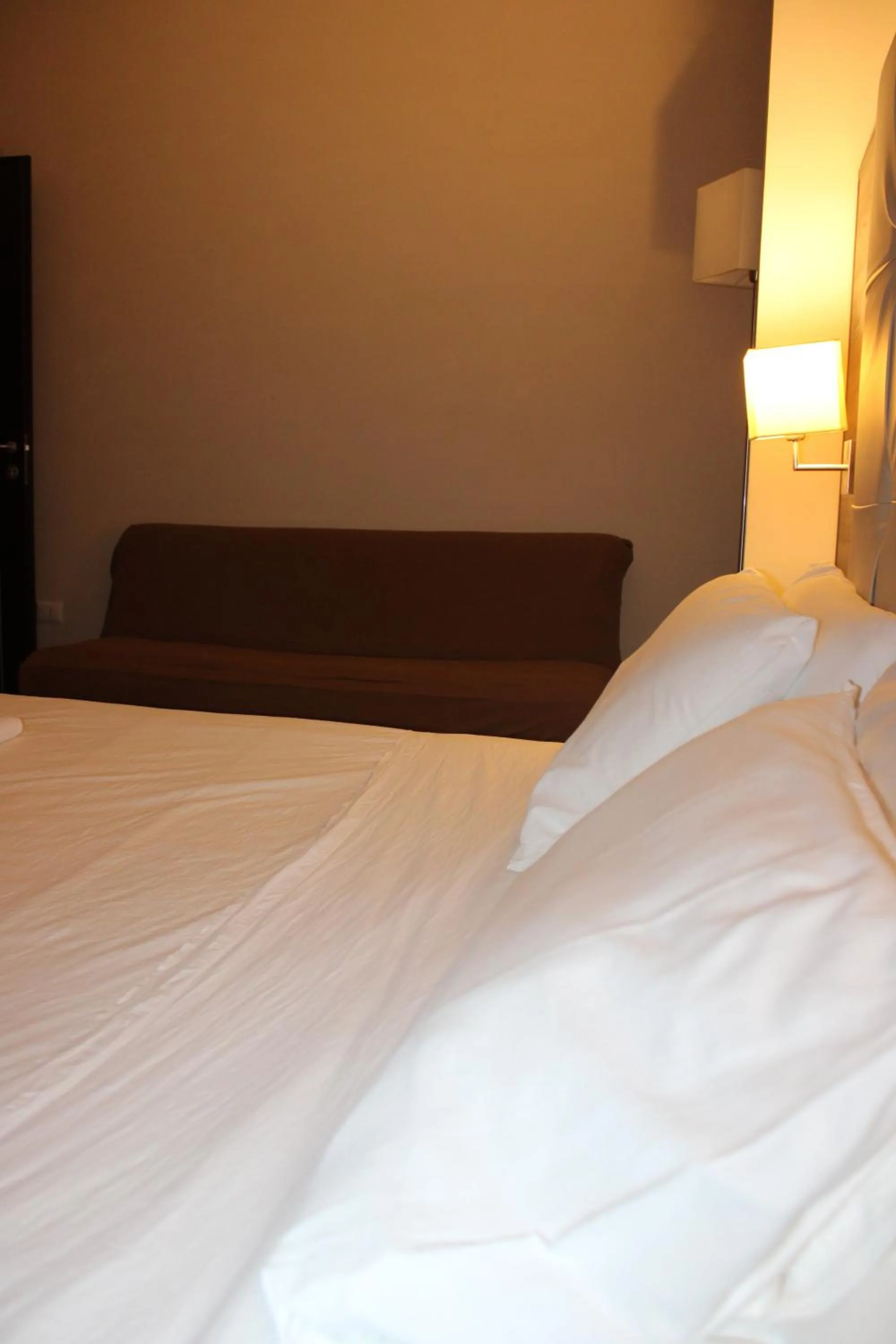 Bed in Brain Rooms - Centro Città, Pulizia Giornaliera, Colazione Inclusa