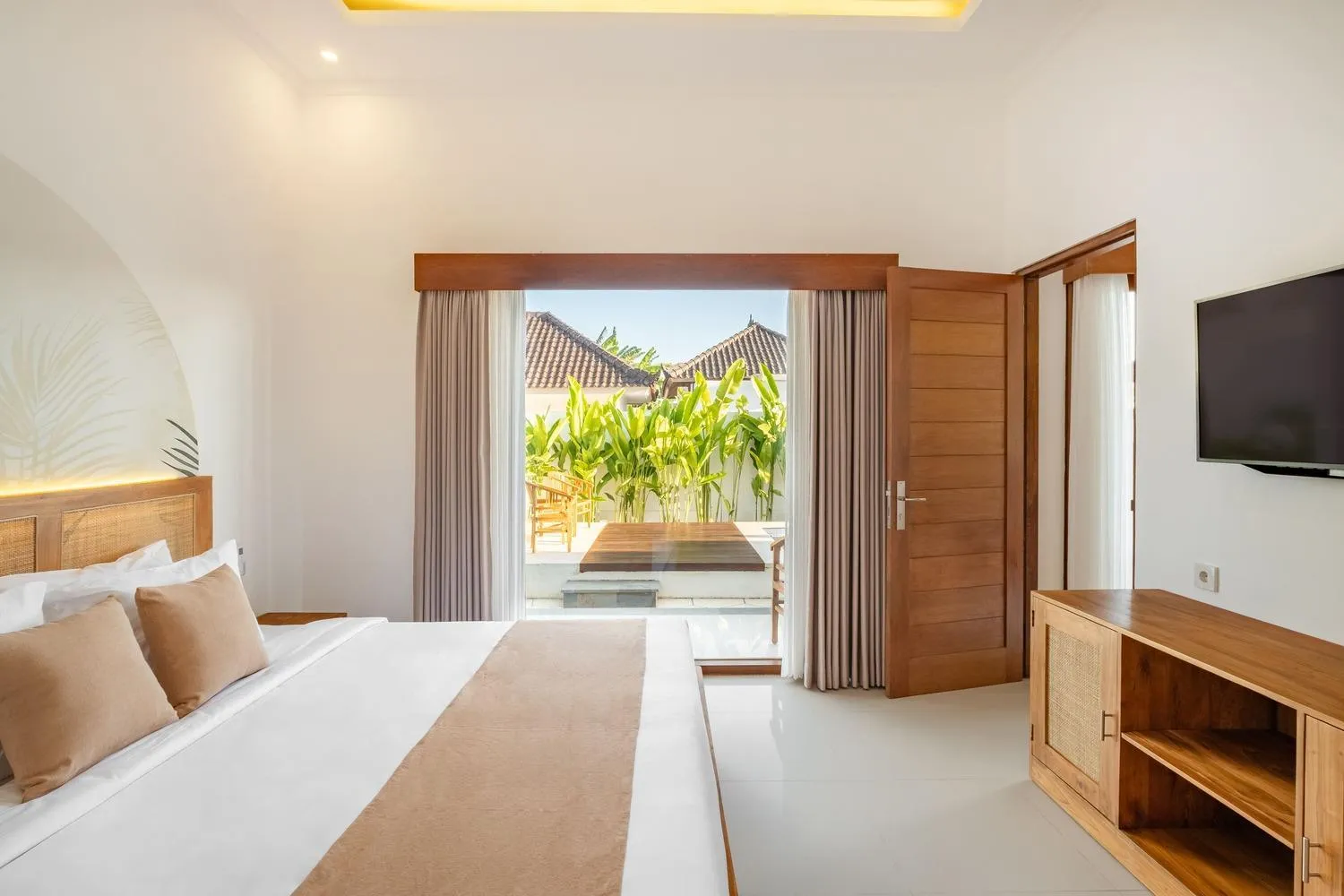 Photo of the whole room, Bed in Cove D Ancak Villa and Bungalow