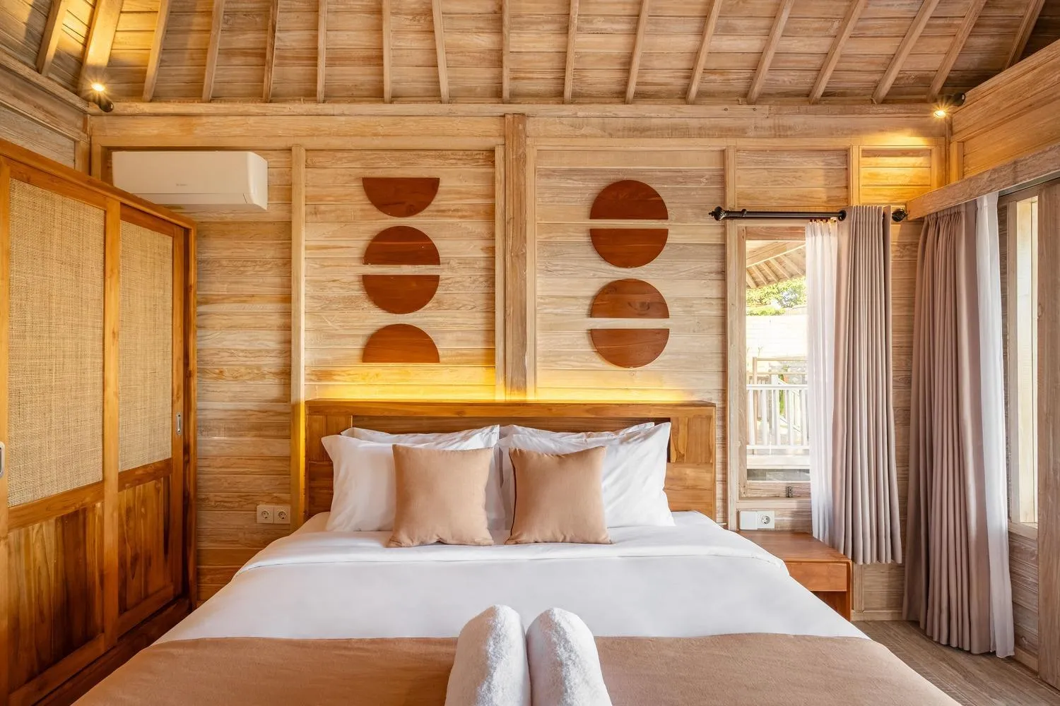 Photo of the whole room, Bed in Cove D Ancak Villa and Bungalow