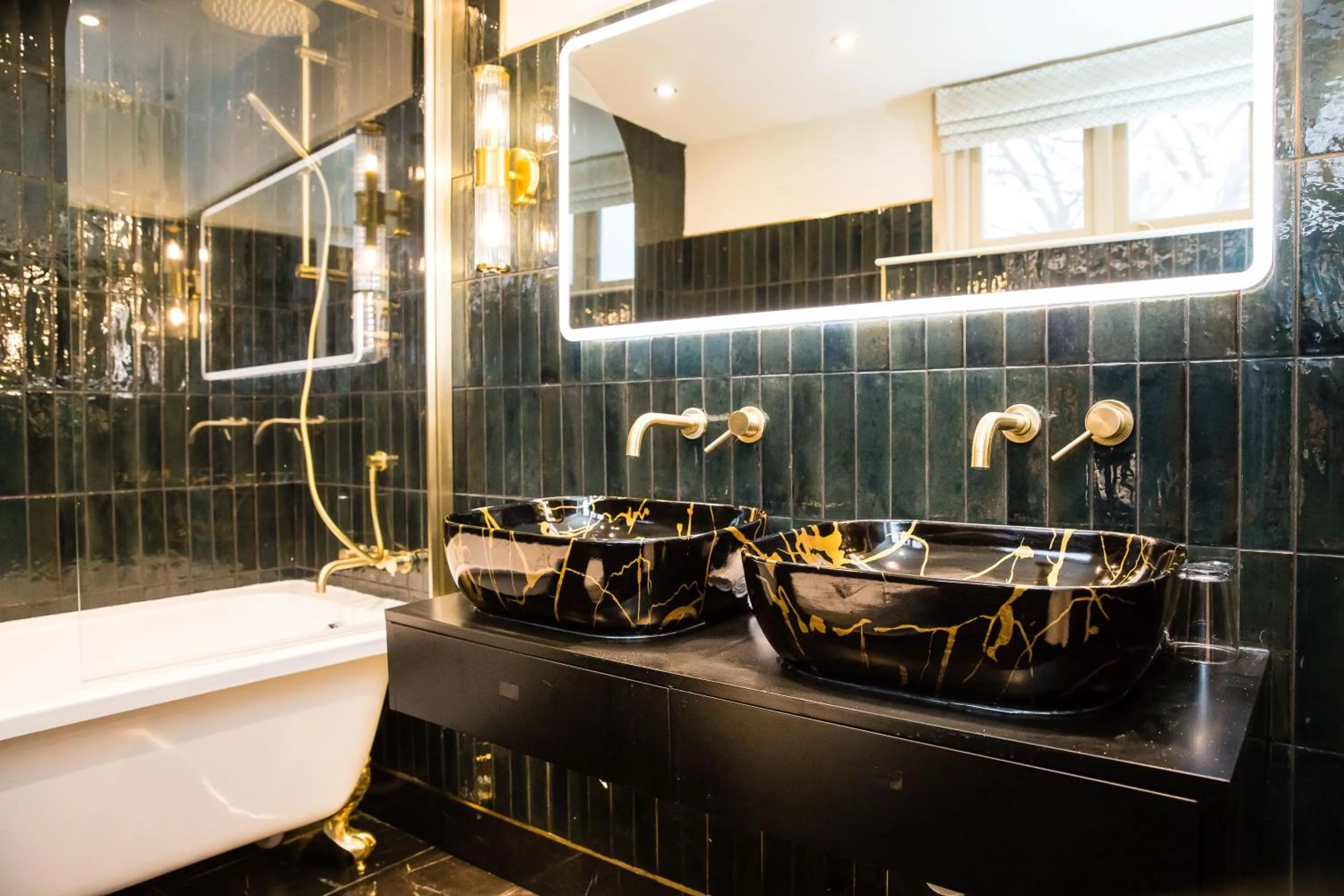 Shower in The Burgoyne - Stunning Hotel with Amazing Views and Impeccable Service