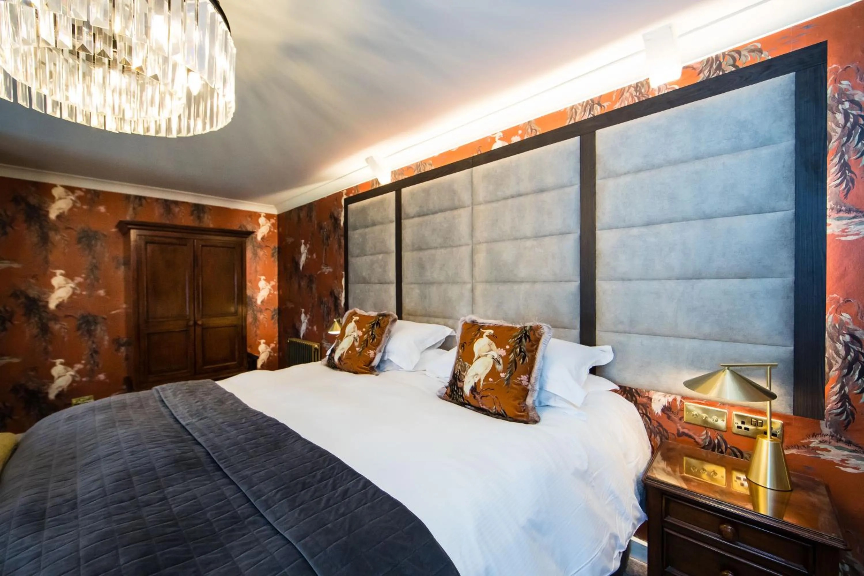 Bed in The Burgoyne - Stunning Hotel with Amazing Views and Impeccable Service