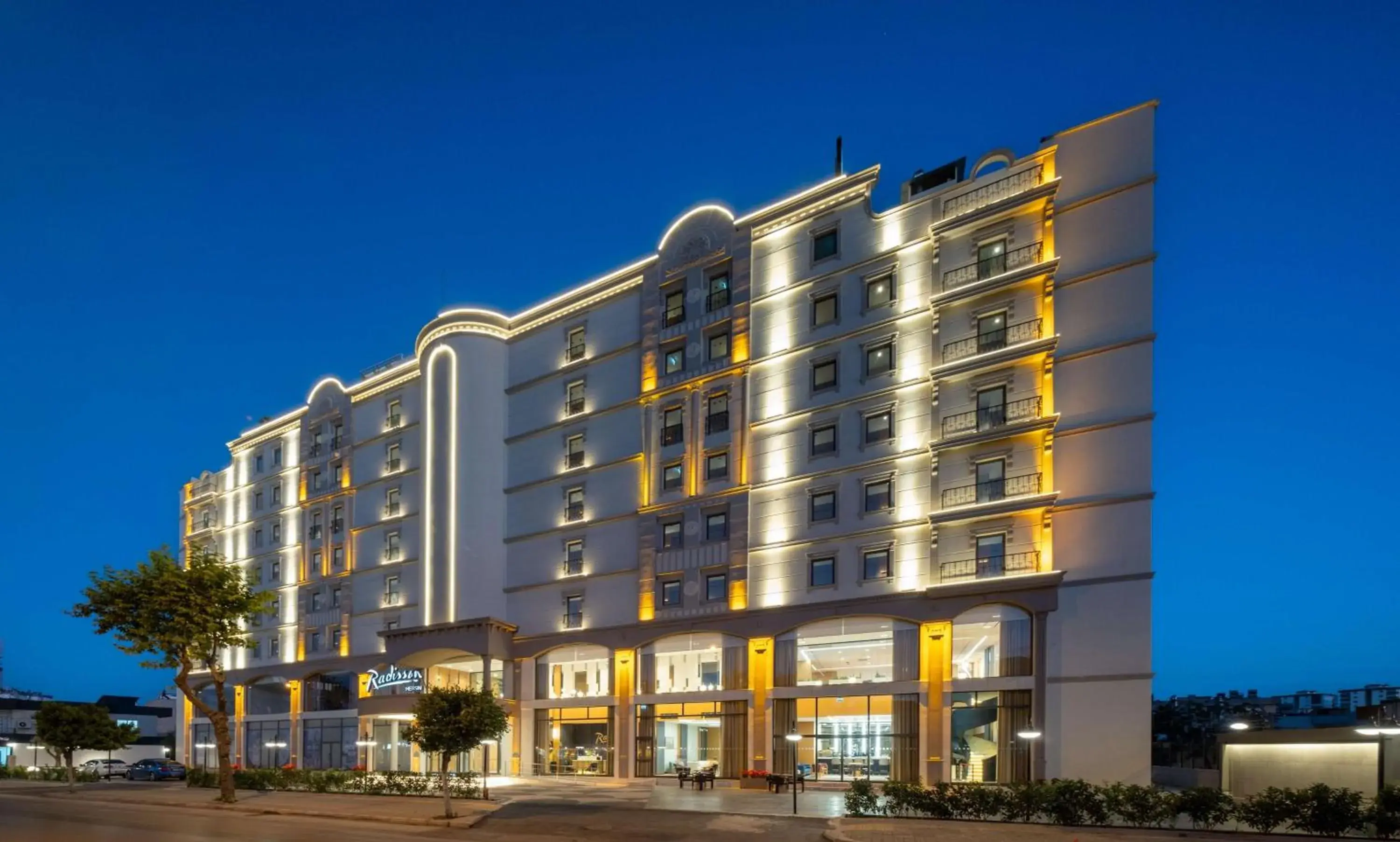 Property building in Radisson Hotel Mersin Property building in Radisson Hotel Mersin