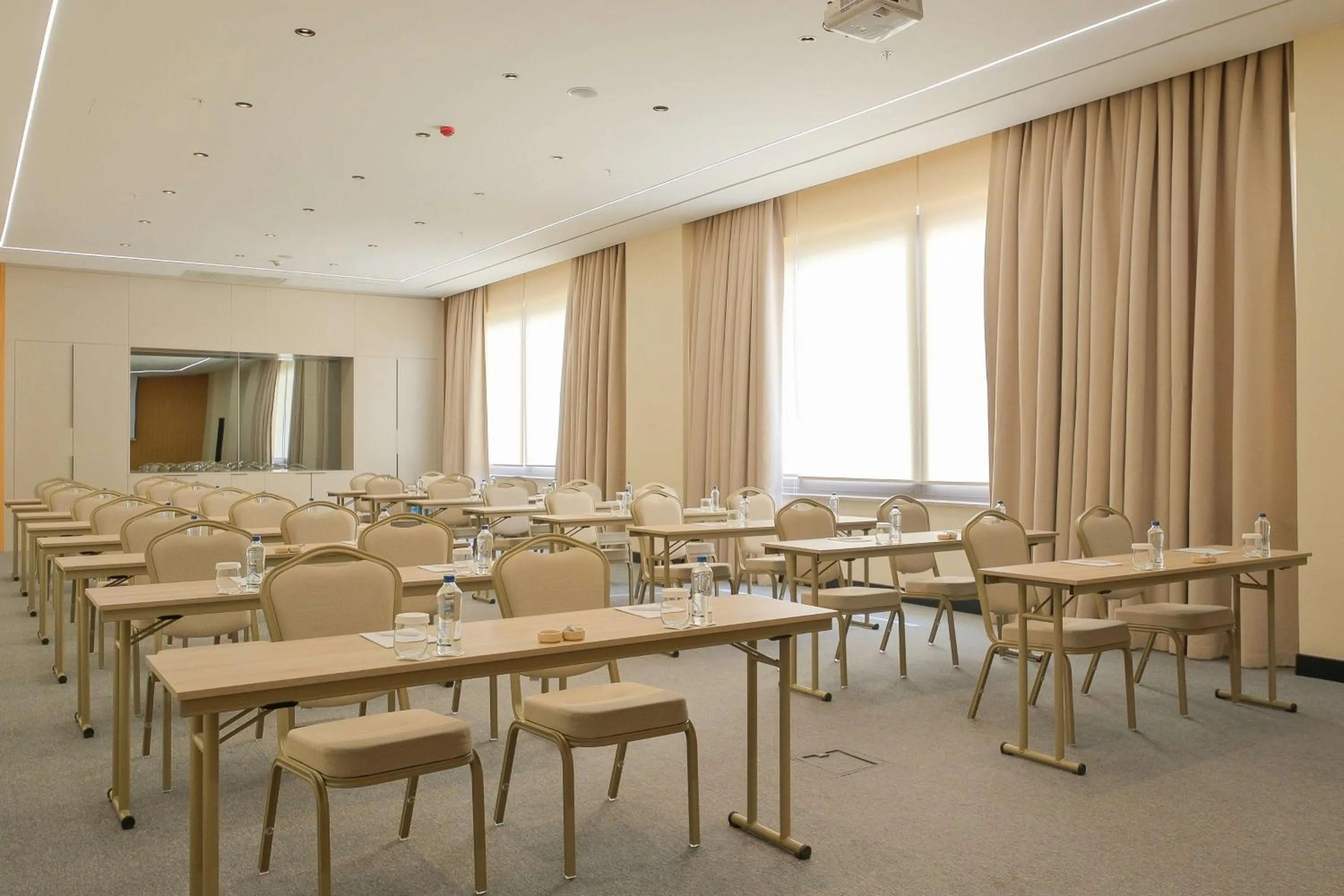 Meeting/conference room in Radisson Hotel Mersin