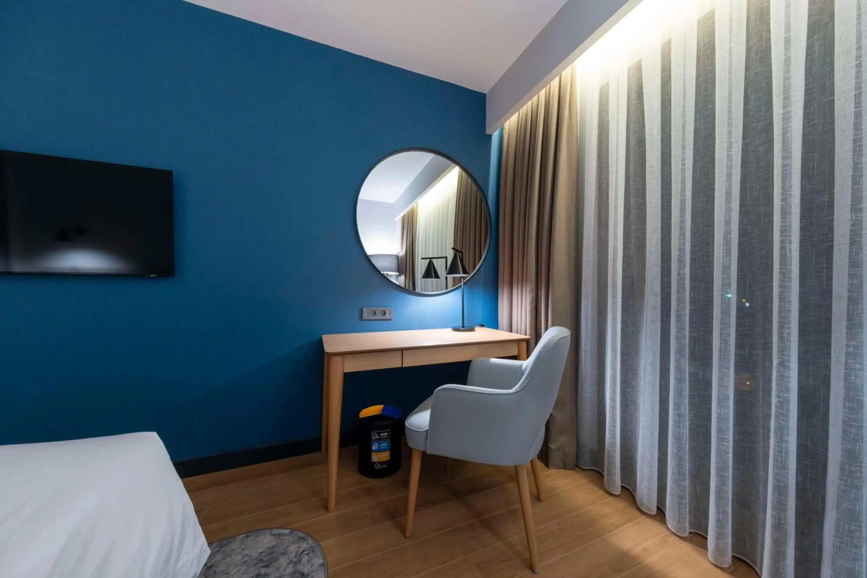 Bedroom, Bed in Radisson Hotel Mersin Bedroom, Bed in Radisson Hotel Mersin