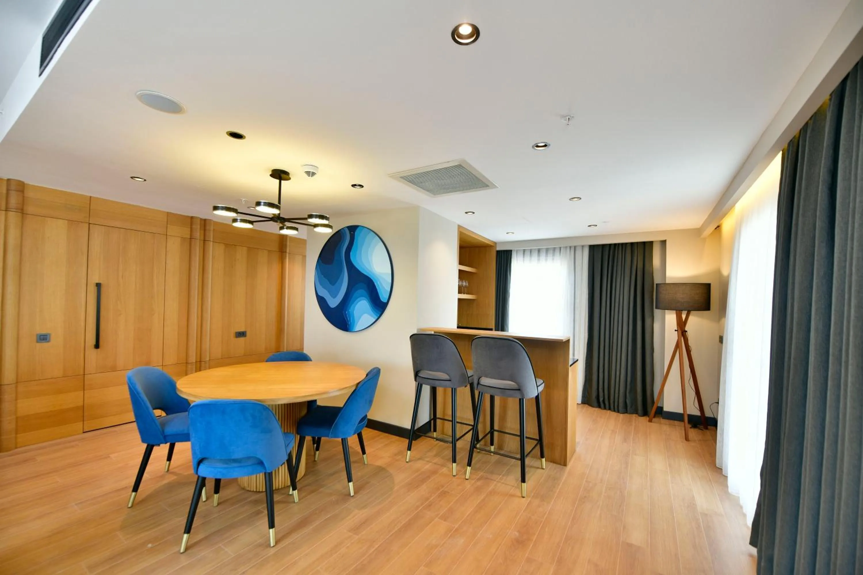 Dining area in Radisson Hotel Mersin