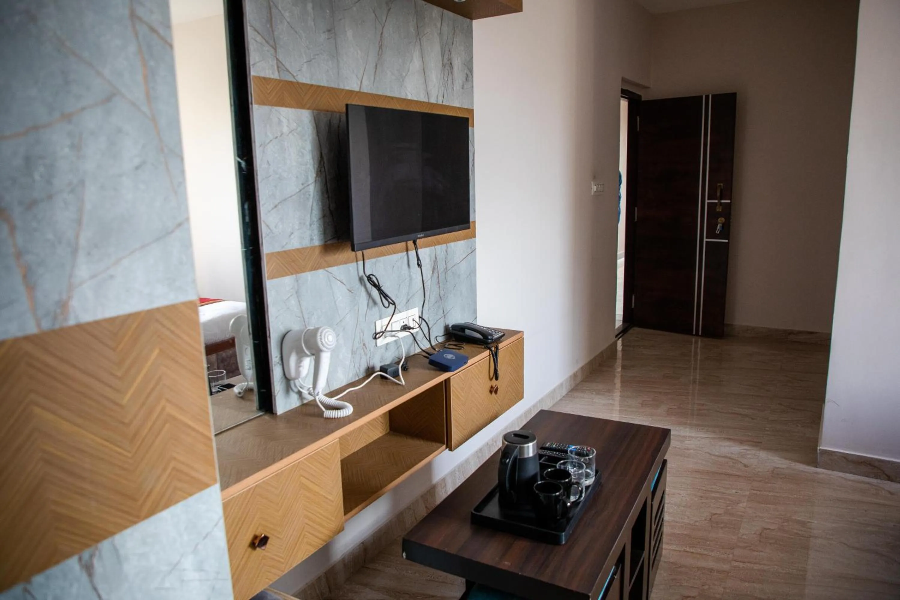 TV and multimedia in Serenity Stay Inn