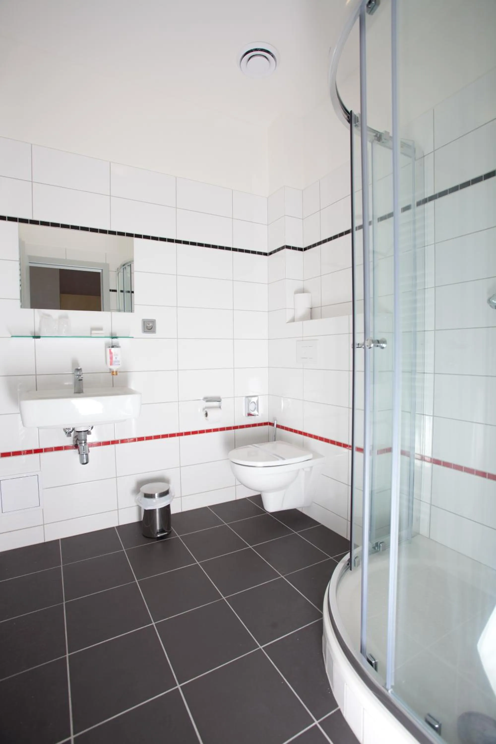 Shower in Hotel Galaxie