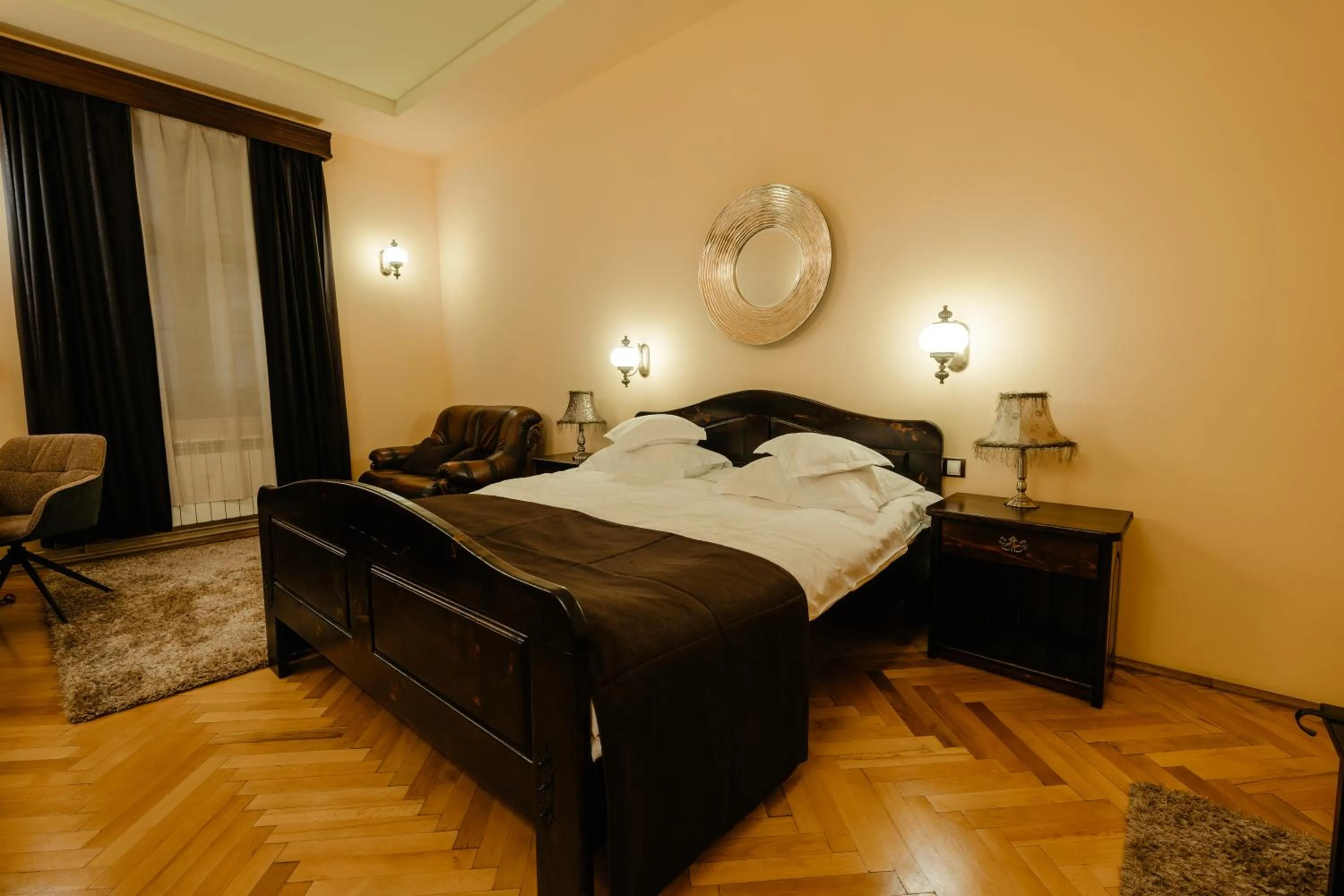 Bed in IRIS BOUTIQUE 4star - Vila Turistica - Centru Vatra Dornei - SELF CHECK-IN