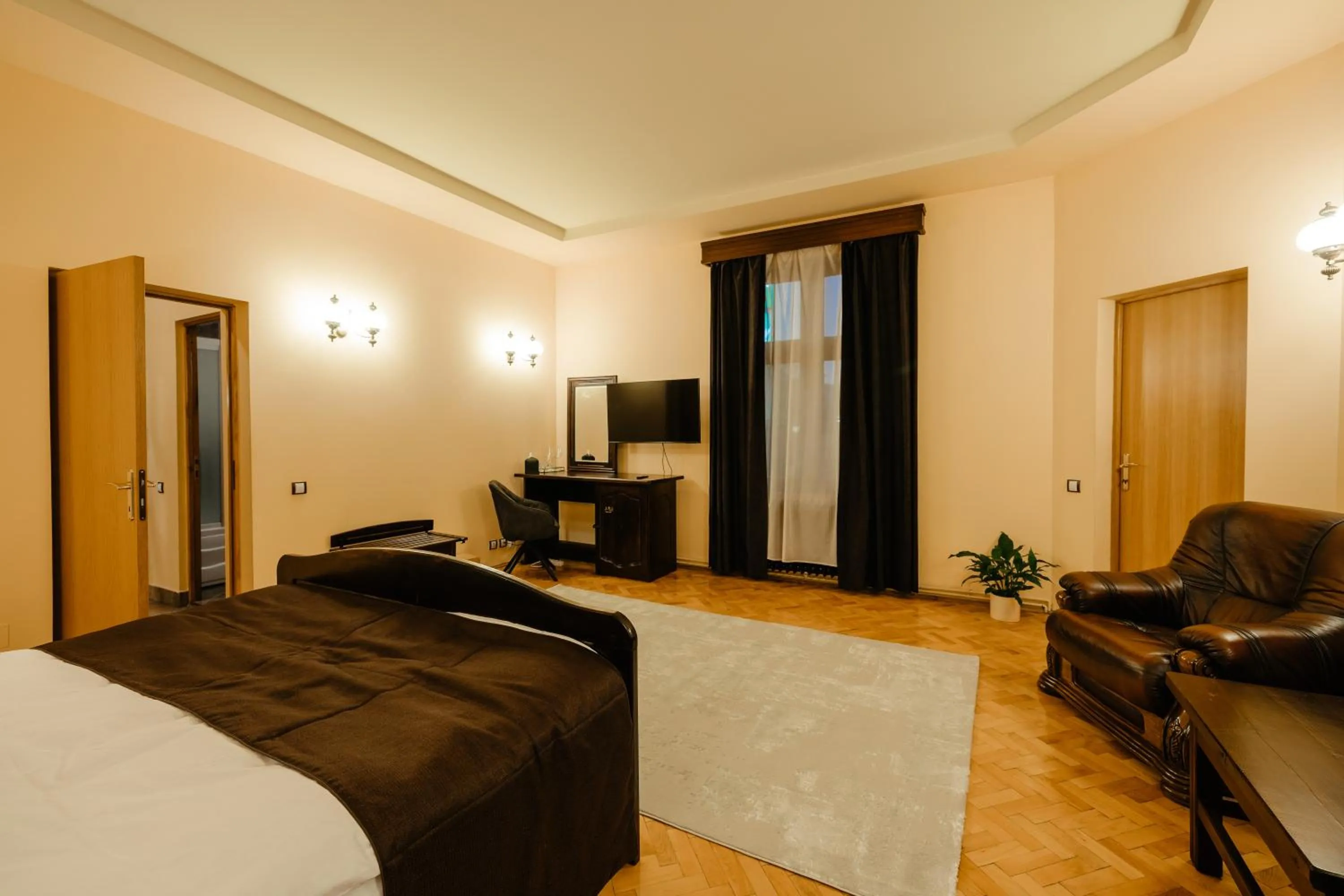 Bed in IRIS BOUTIQUE 4star - Vila Turistica - Centru Vatra Dornei - SELF CHECK-IN
