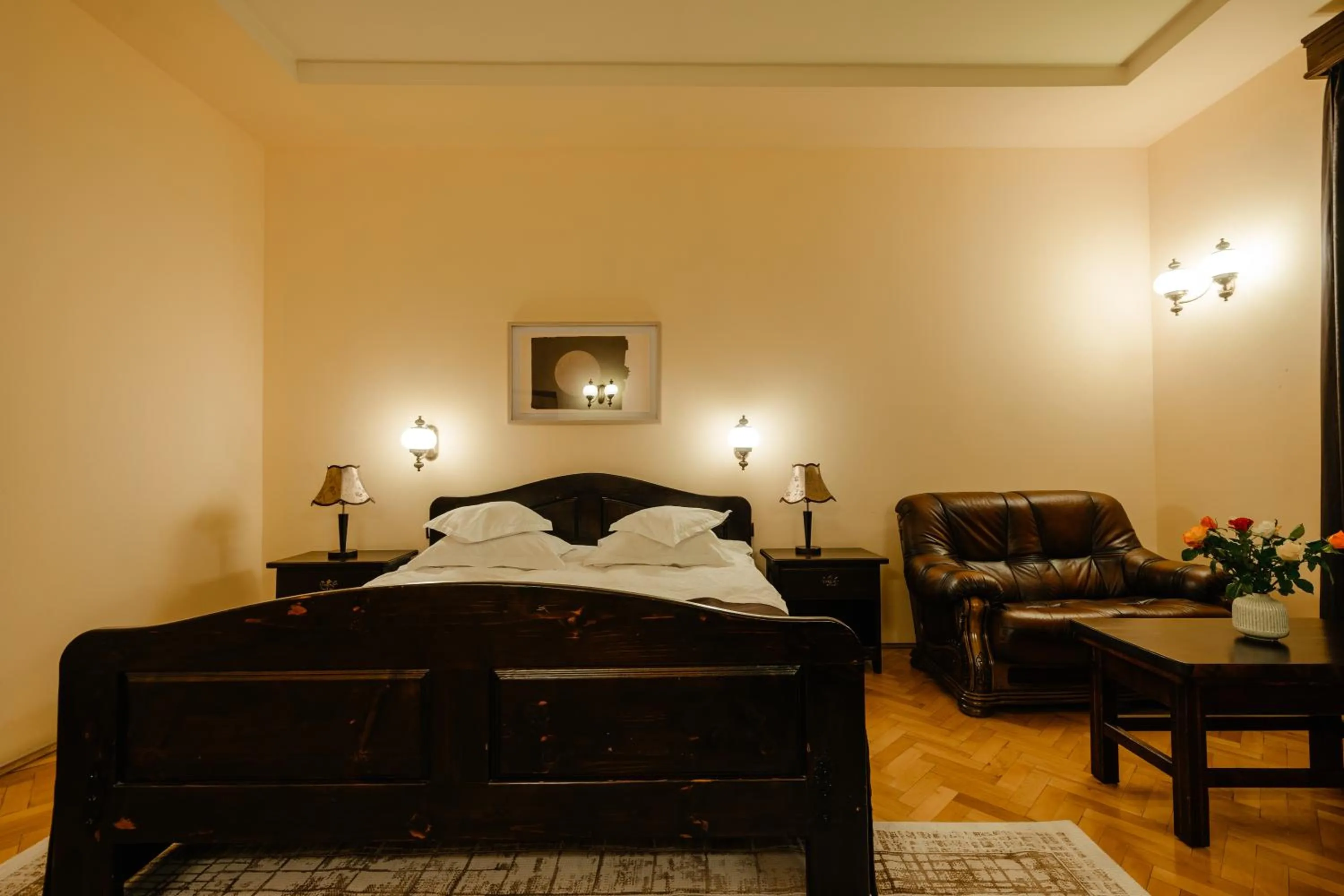 Bed in IRIS BOUTIQUE 4star - Vila Turistica - Centru Vatra Dornei - SELF CHECK-IN