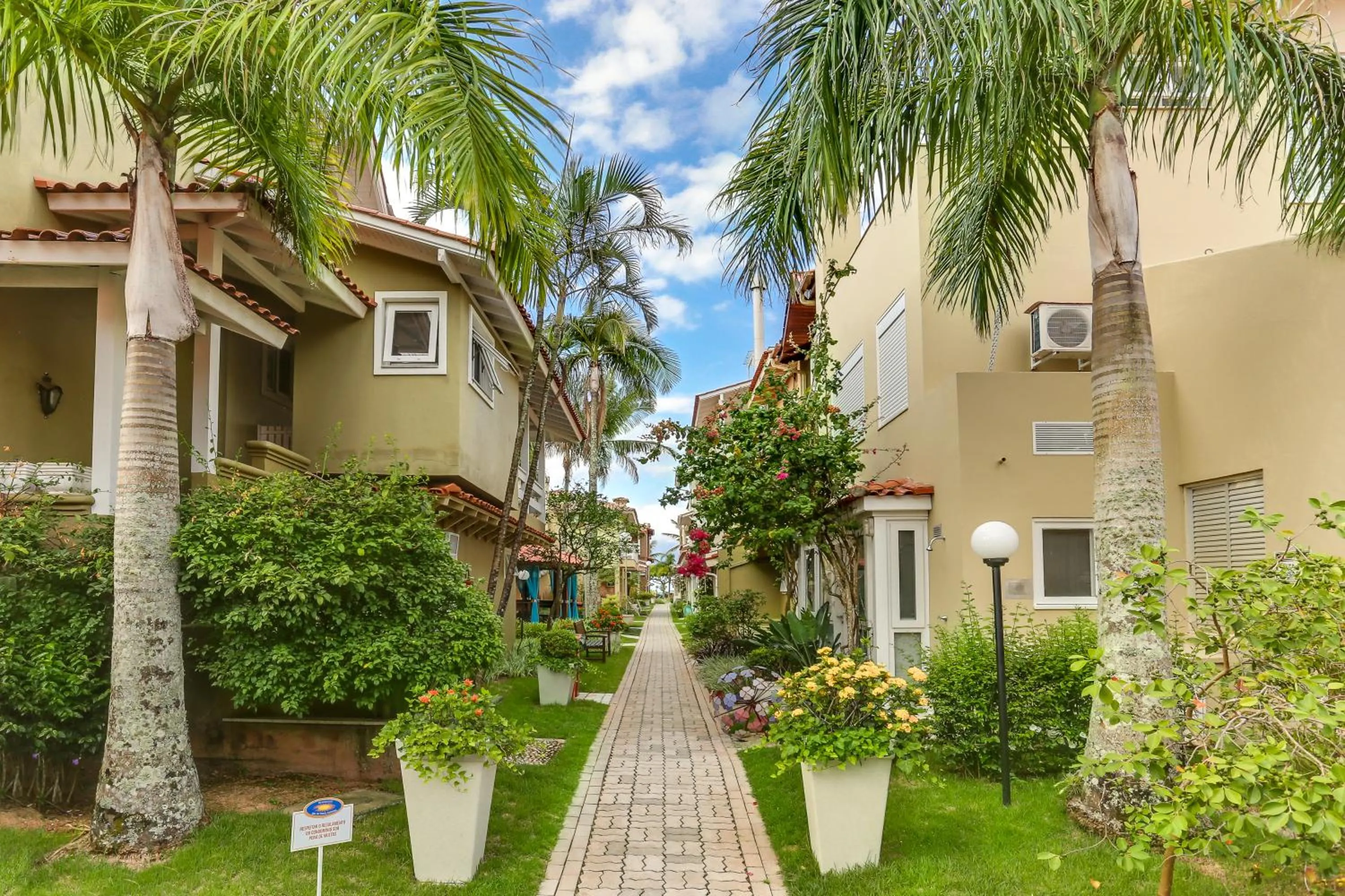 Property building in Villas Jurerê Residences