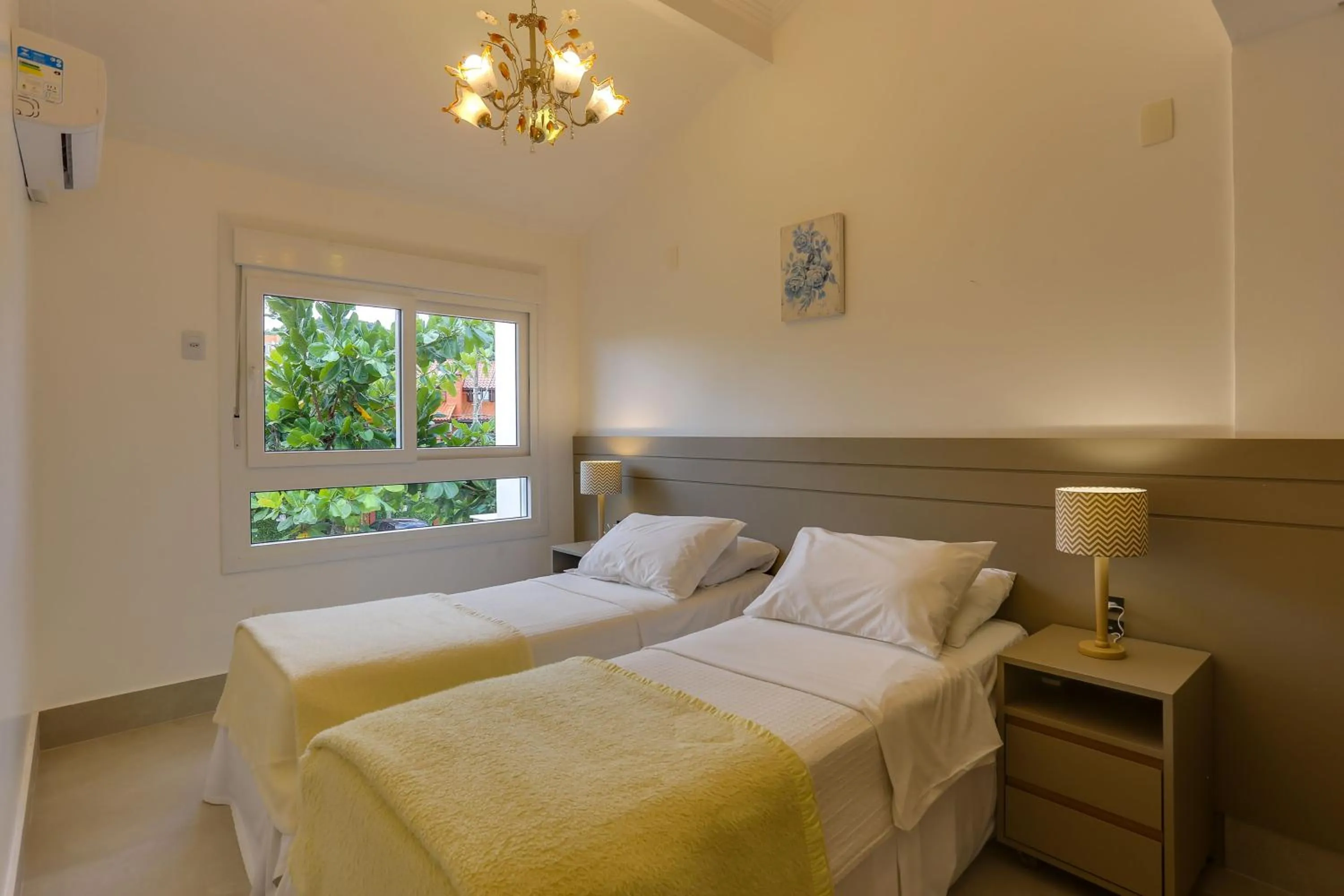 Bedroom, Bed in Villas Jurerê Residences