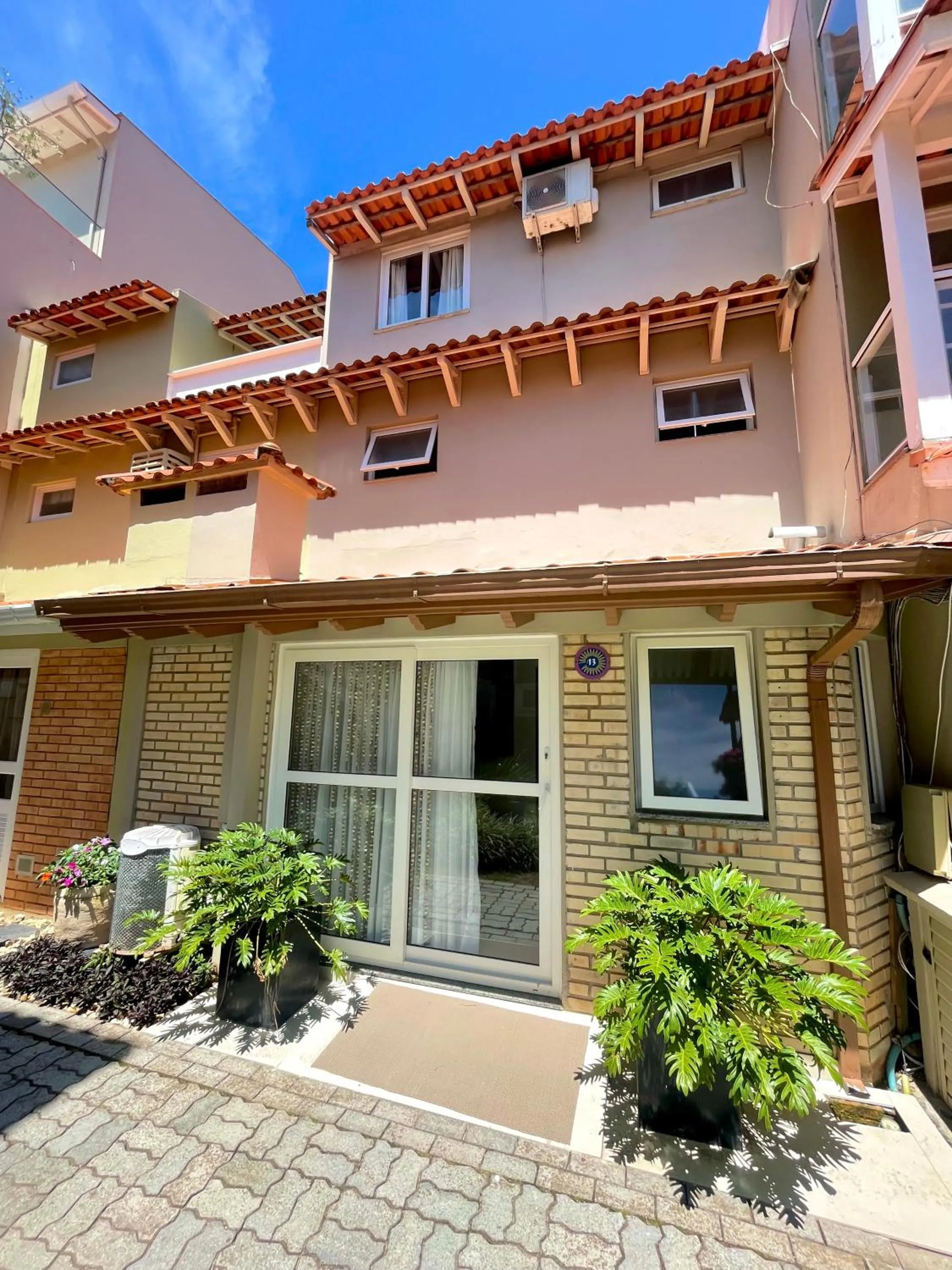 Property building in Villas Jurerê Residences