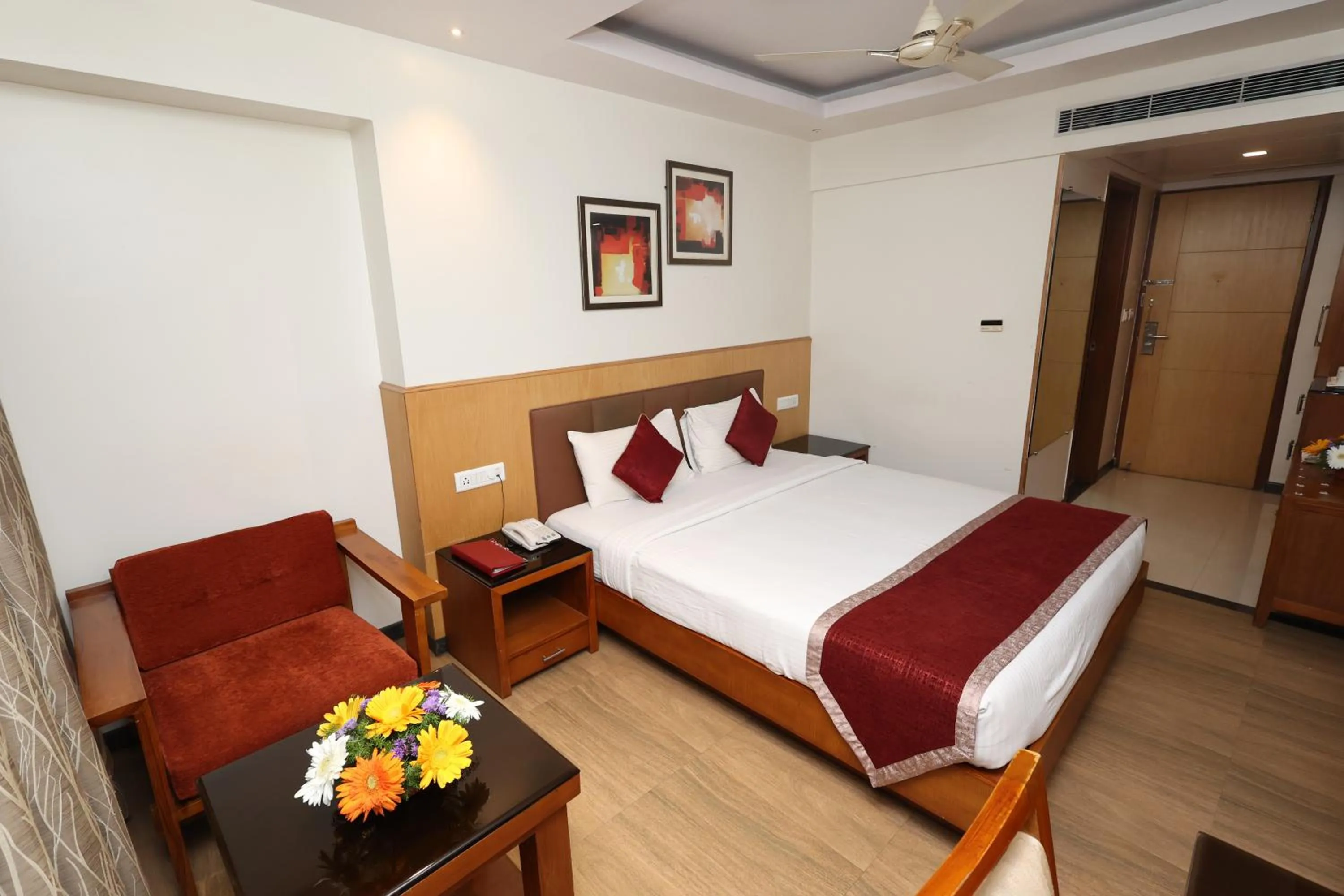 Photo of the whole room, Bed in Akash Inn