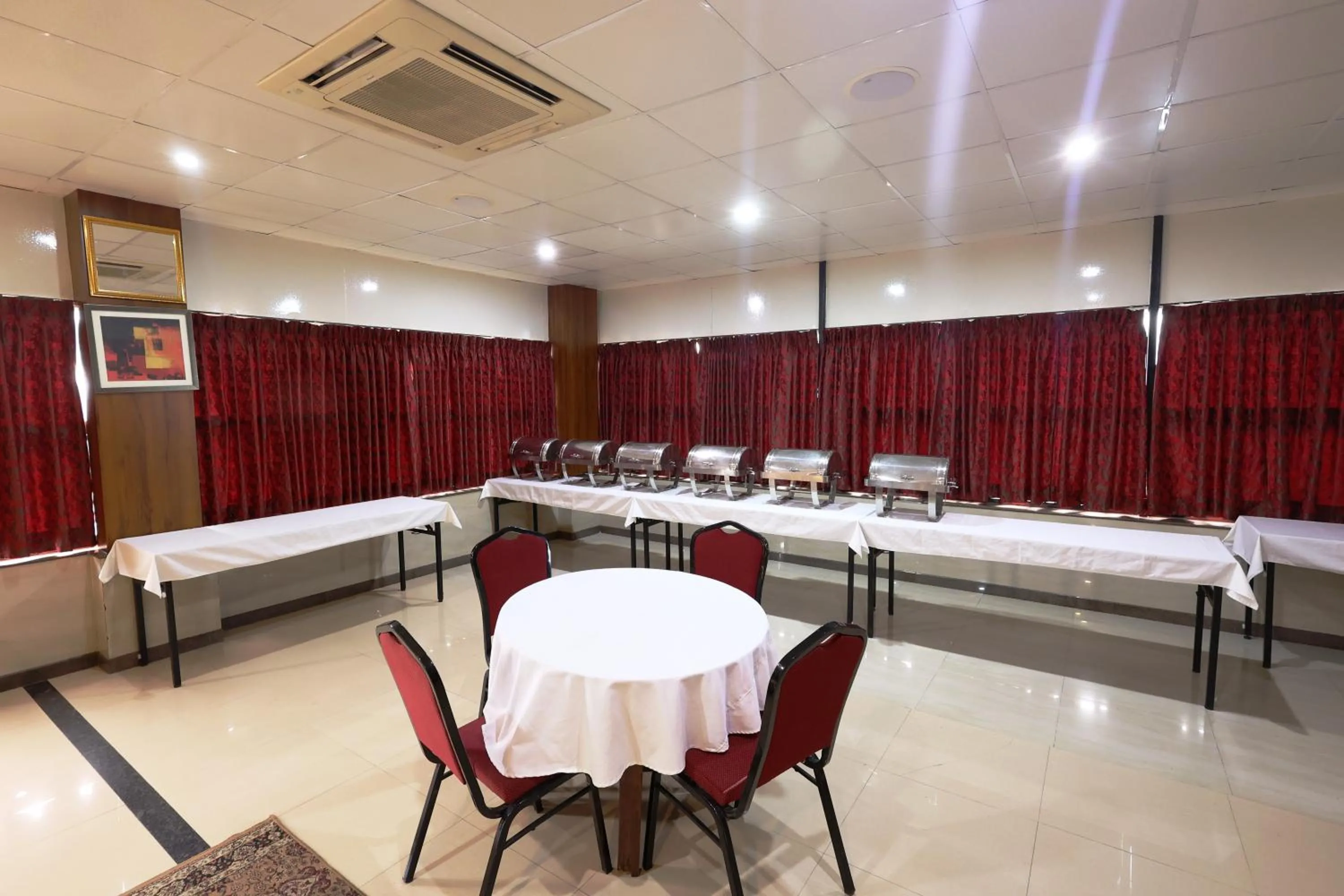 Banquet/Function facilities in Akash Inn