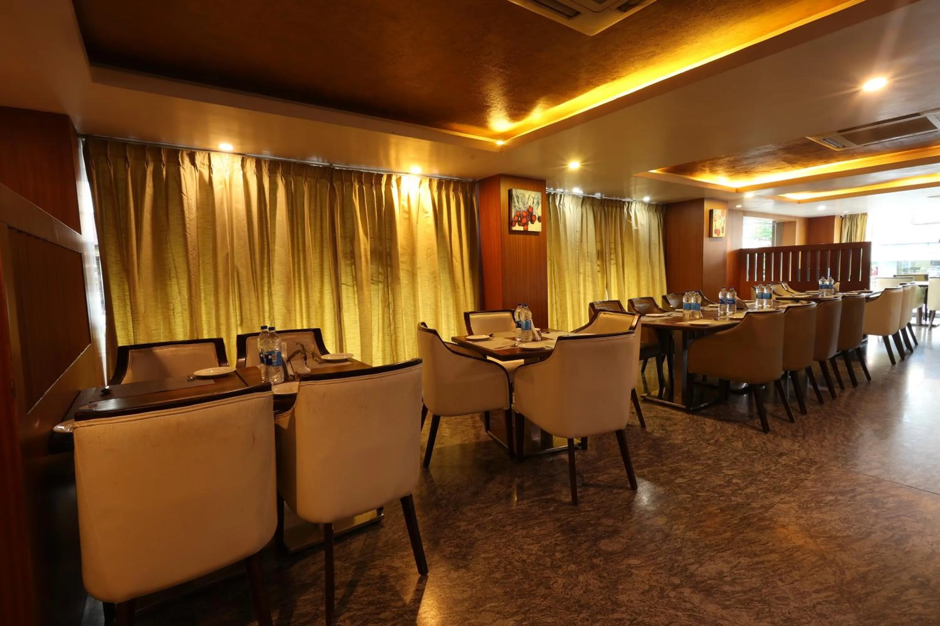 Restaurant/places to eat in Akash Inn