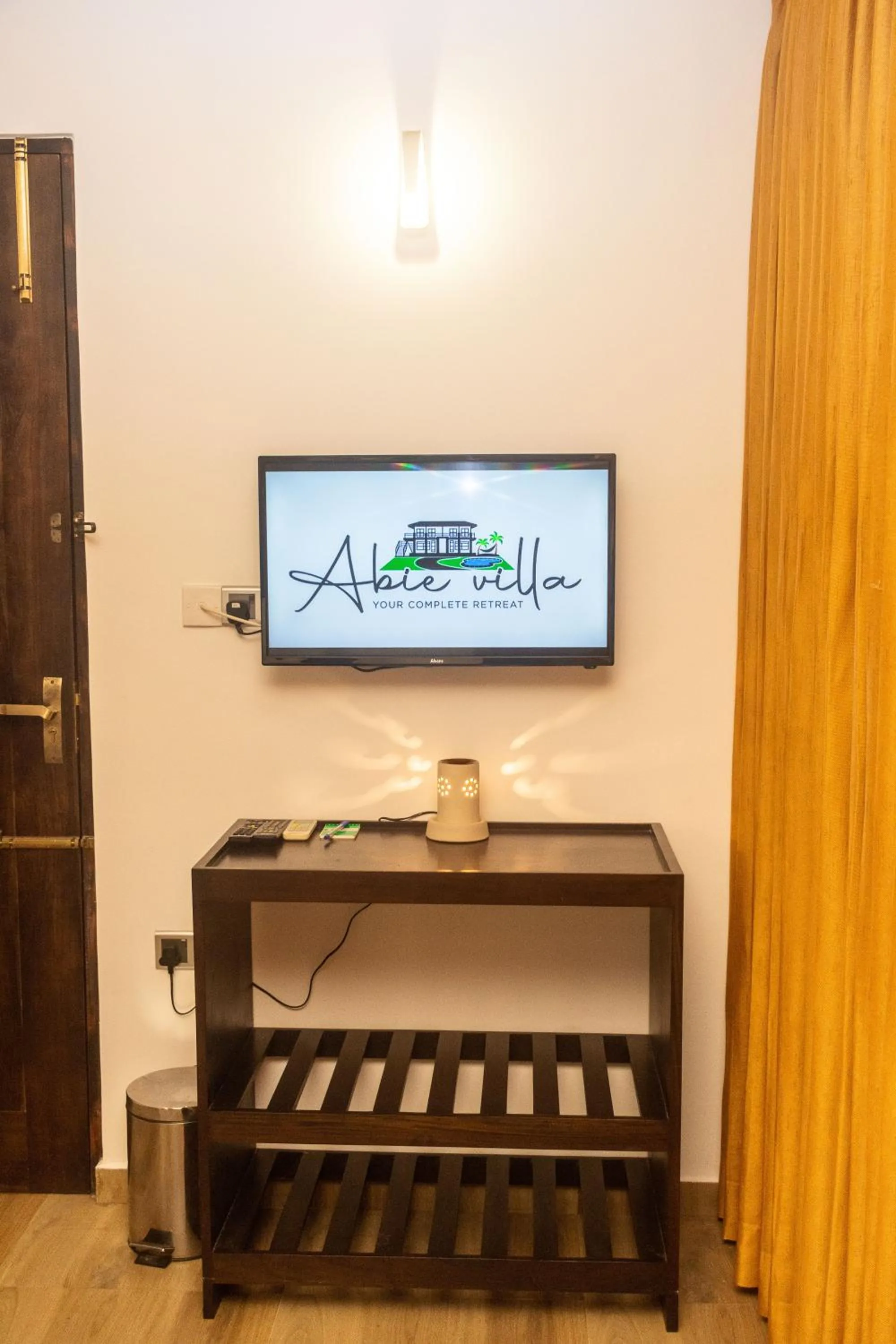 Deluxe Queen Room in Abie Villa