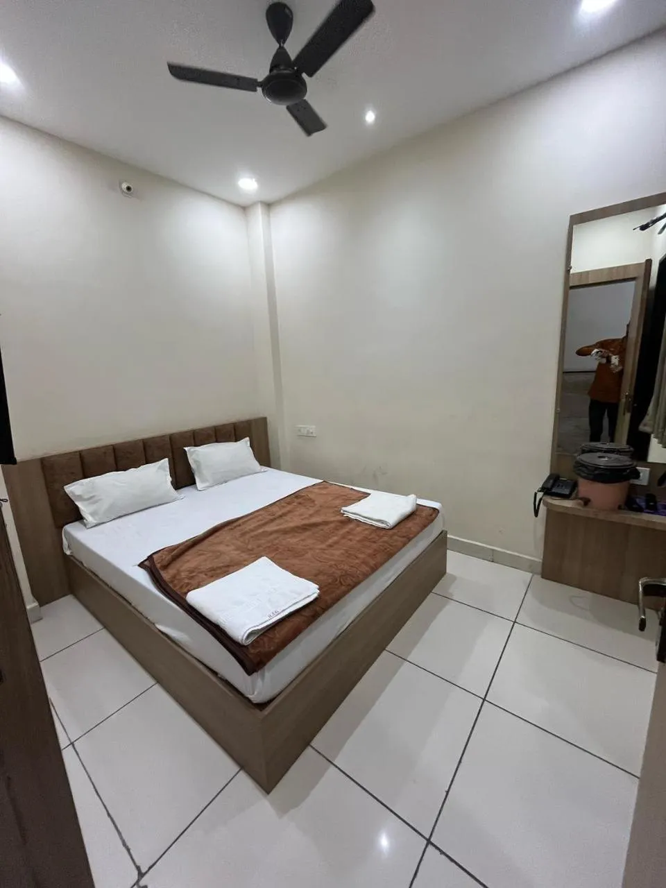 Bed in Hotel Shreegopal