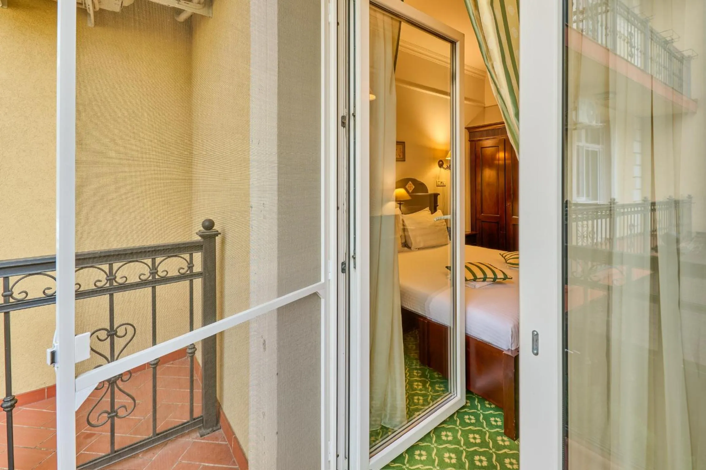 Bed in Hotel Classico Timisoara