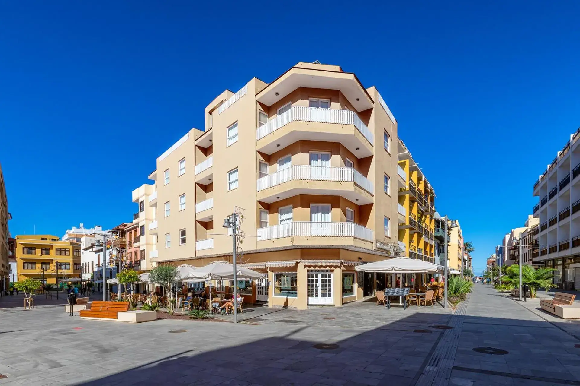 Property building in Hotel Boutique HC Maga Property building in Hotel Boutique HC Maga