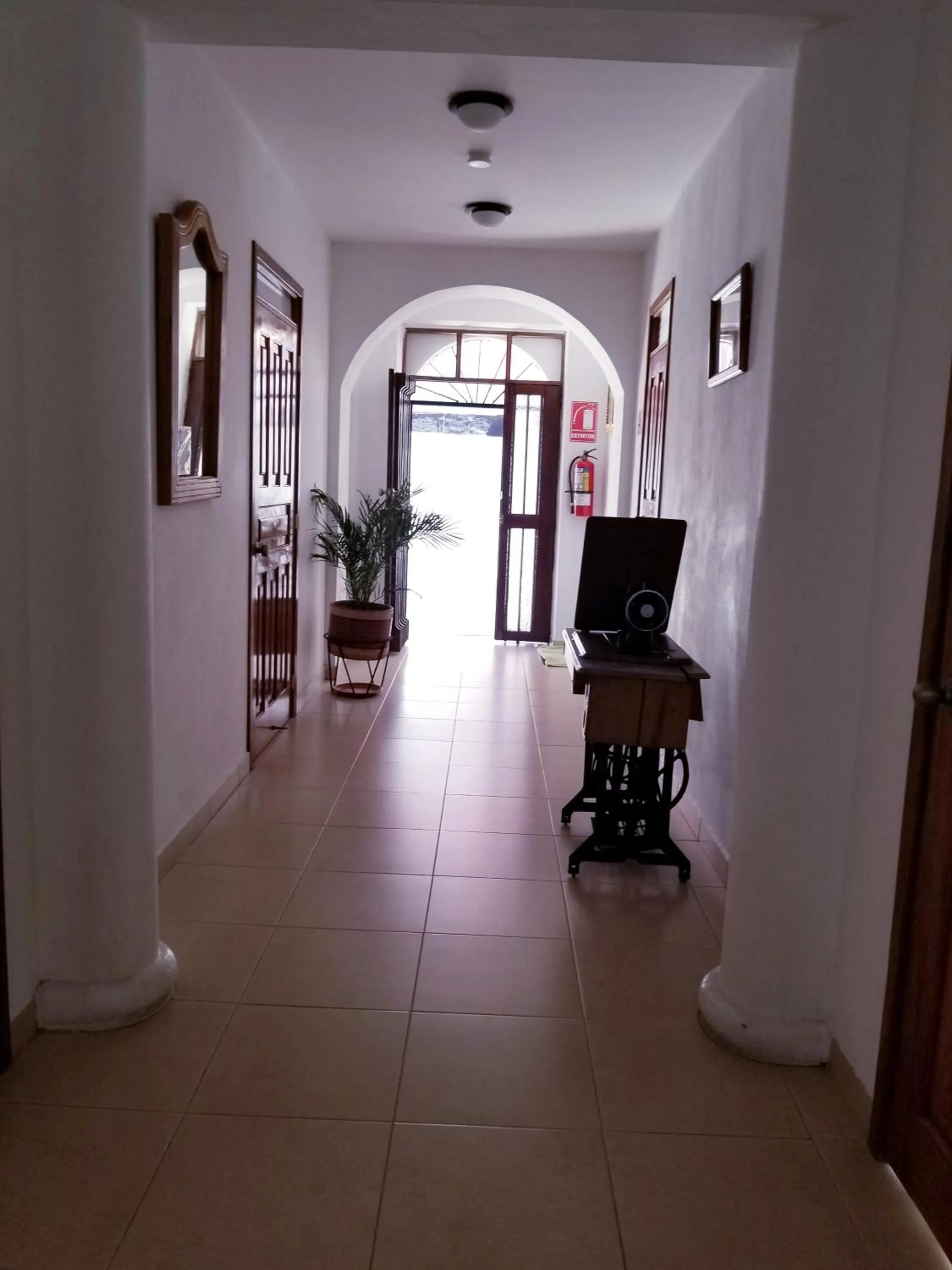 Facade/entrance in Heritage Inn