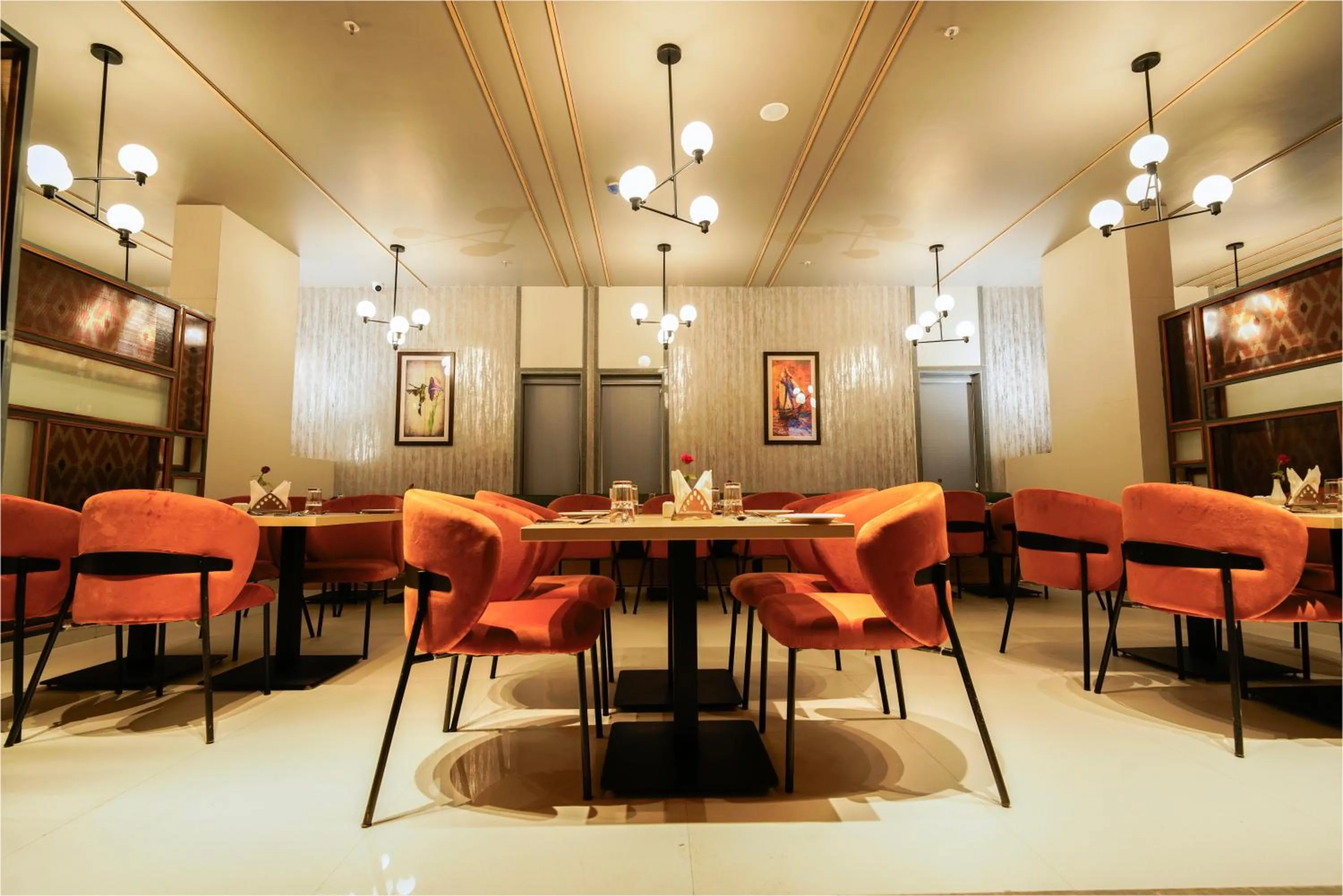 Restaurant/places to eat in The Grand Sona