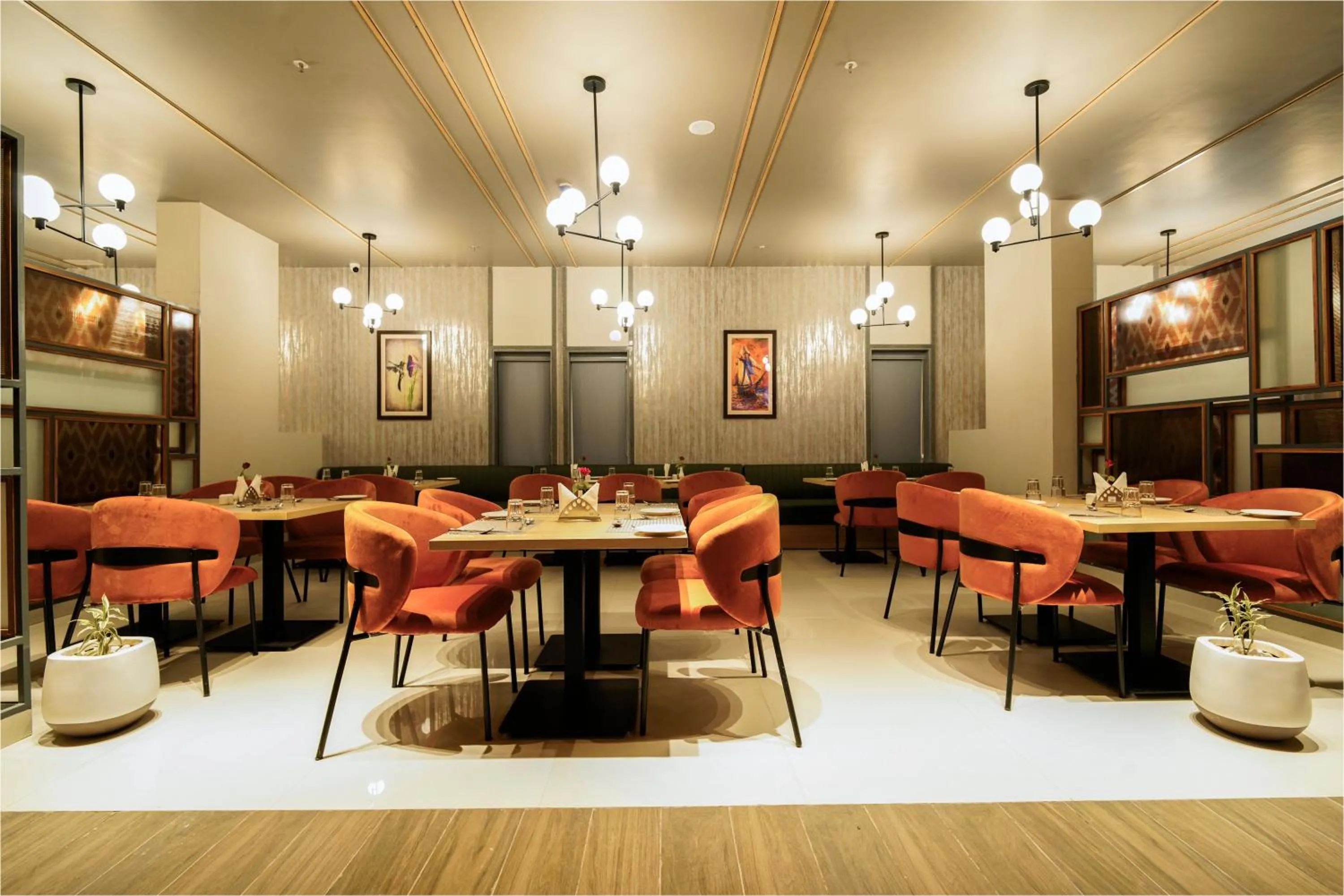 Restaurant/places to eat in The Grand Sona