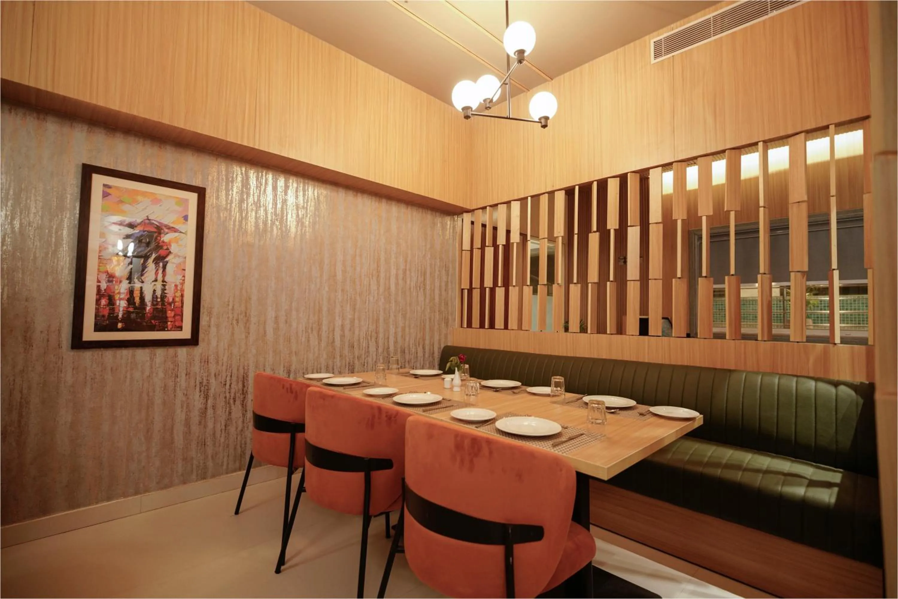 Restaurant/places to eat in The Grand Sona