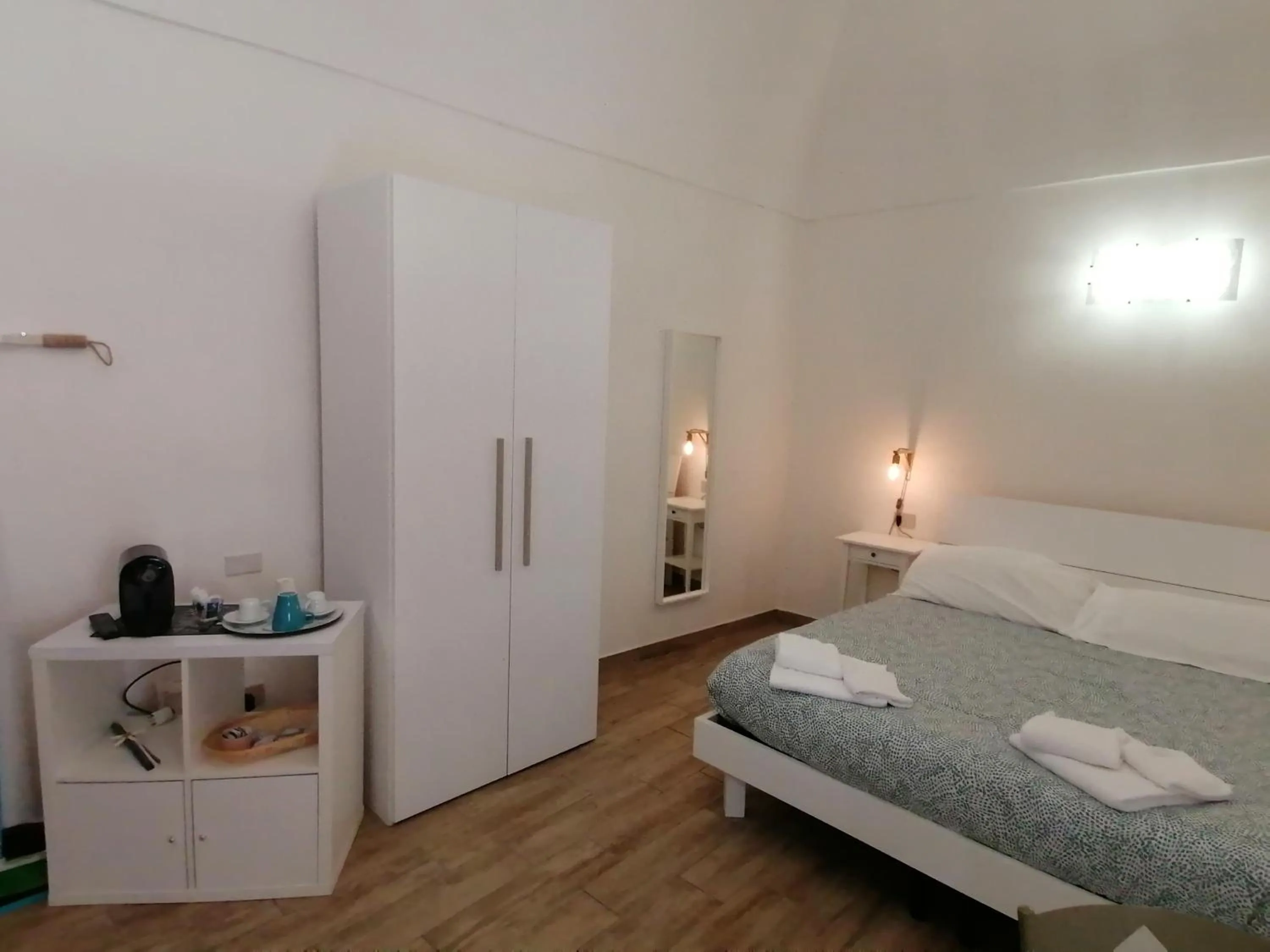 Photo of the whole room in Cassiopea