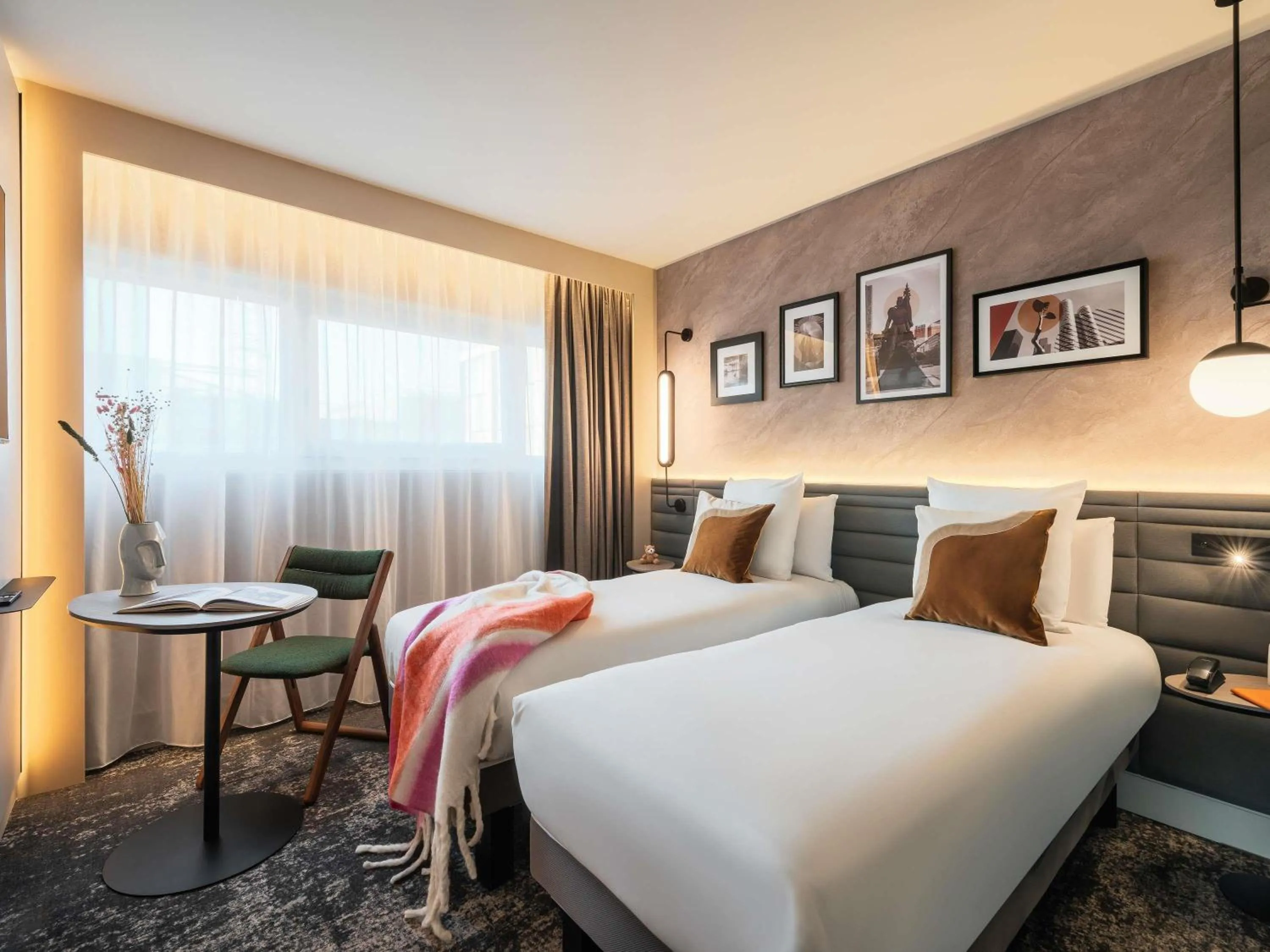 Superior Twin Room in Novotel Paris La Défense Nanterre