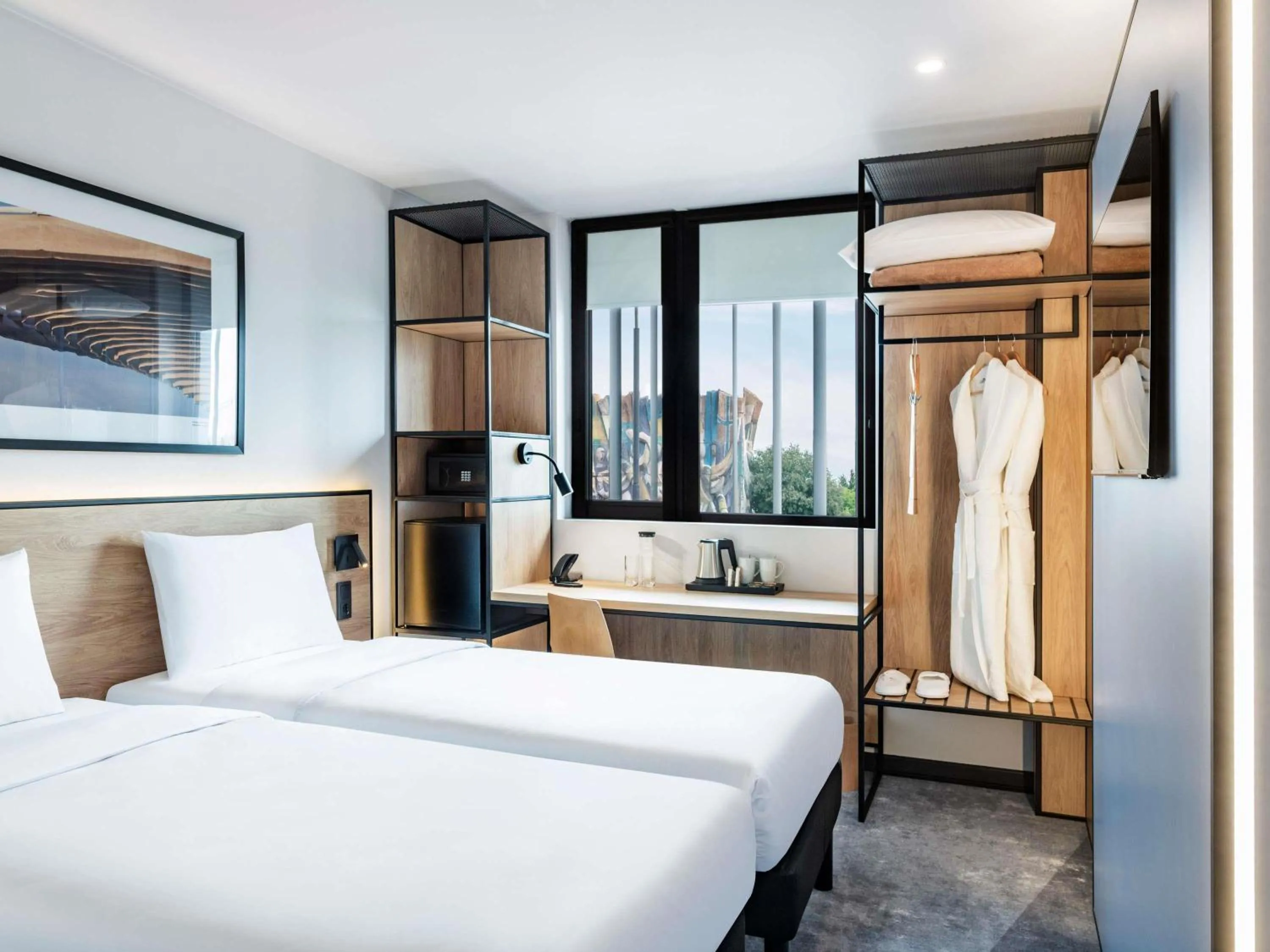 Bedroom, Bed in ibis Tbilisi Airport