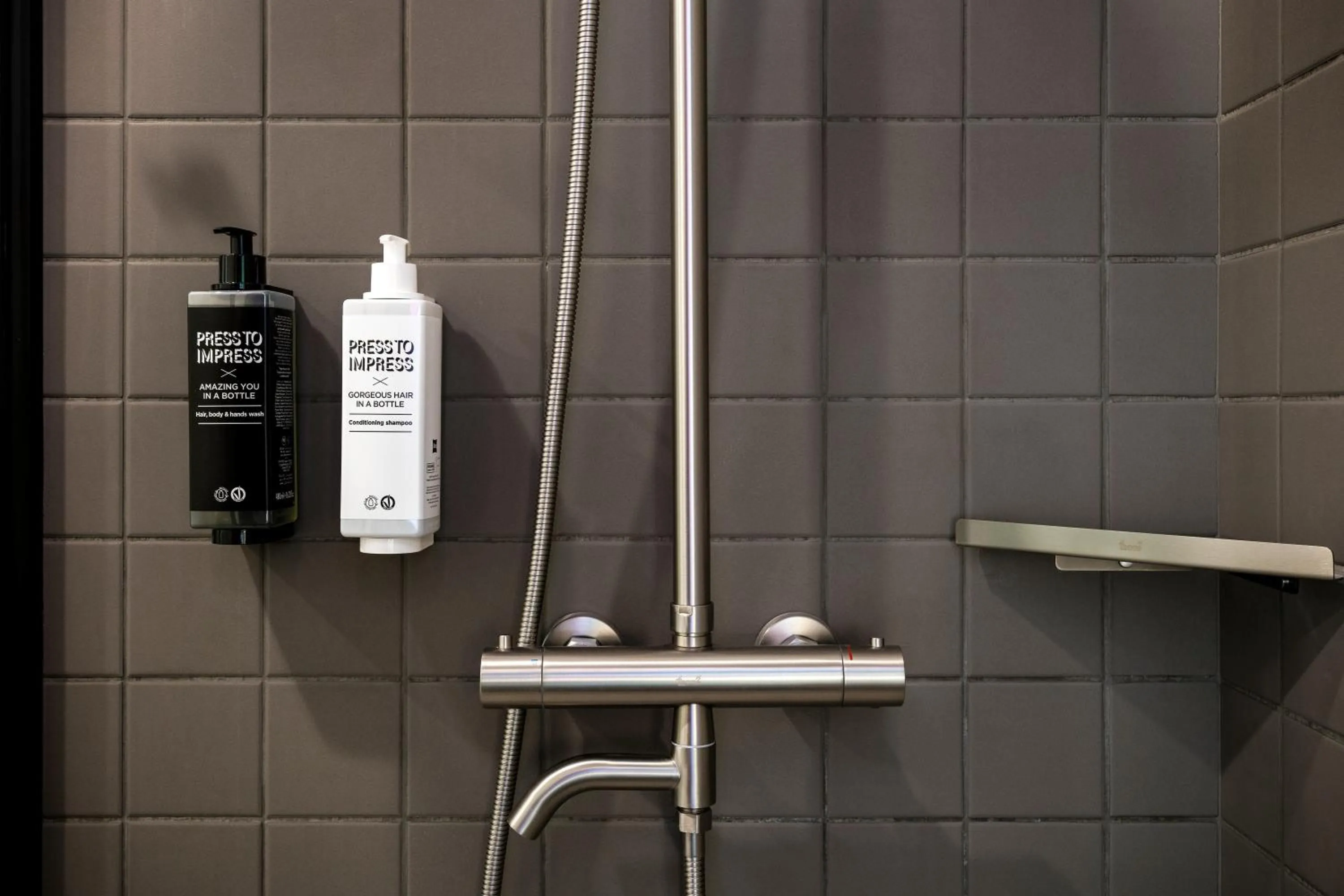 Bathroom in ibis Styles Old Tbilisi