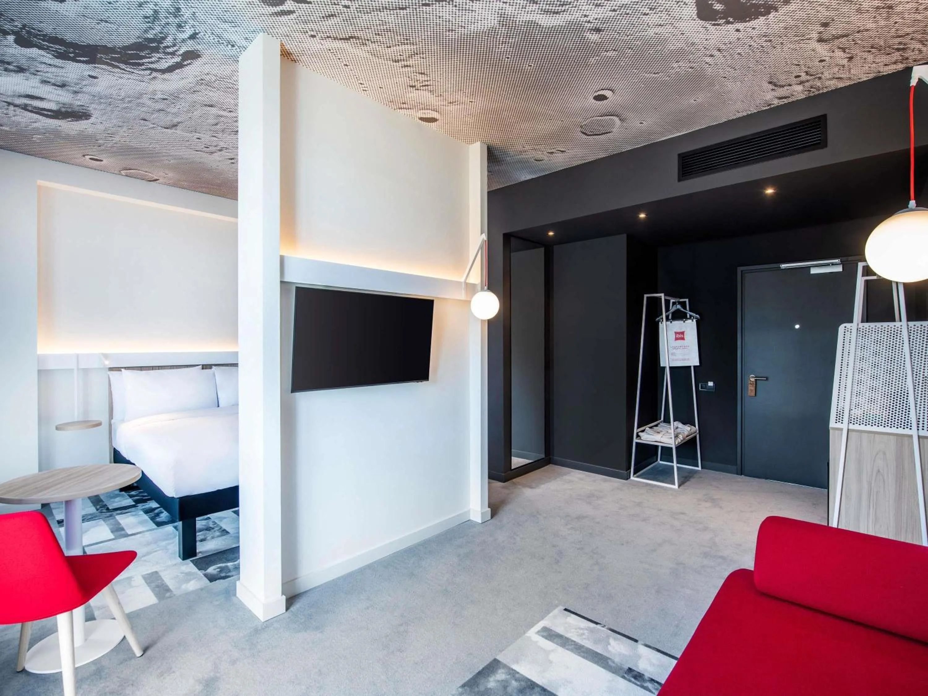 Bedroom in ibis Tbilisi City