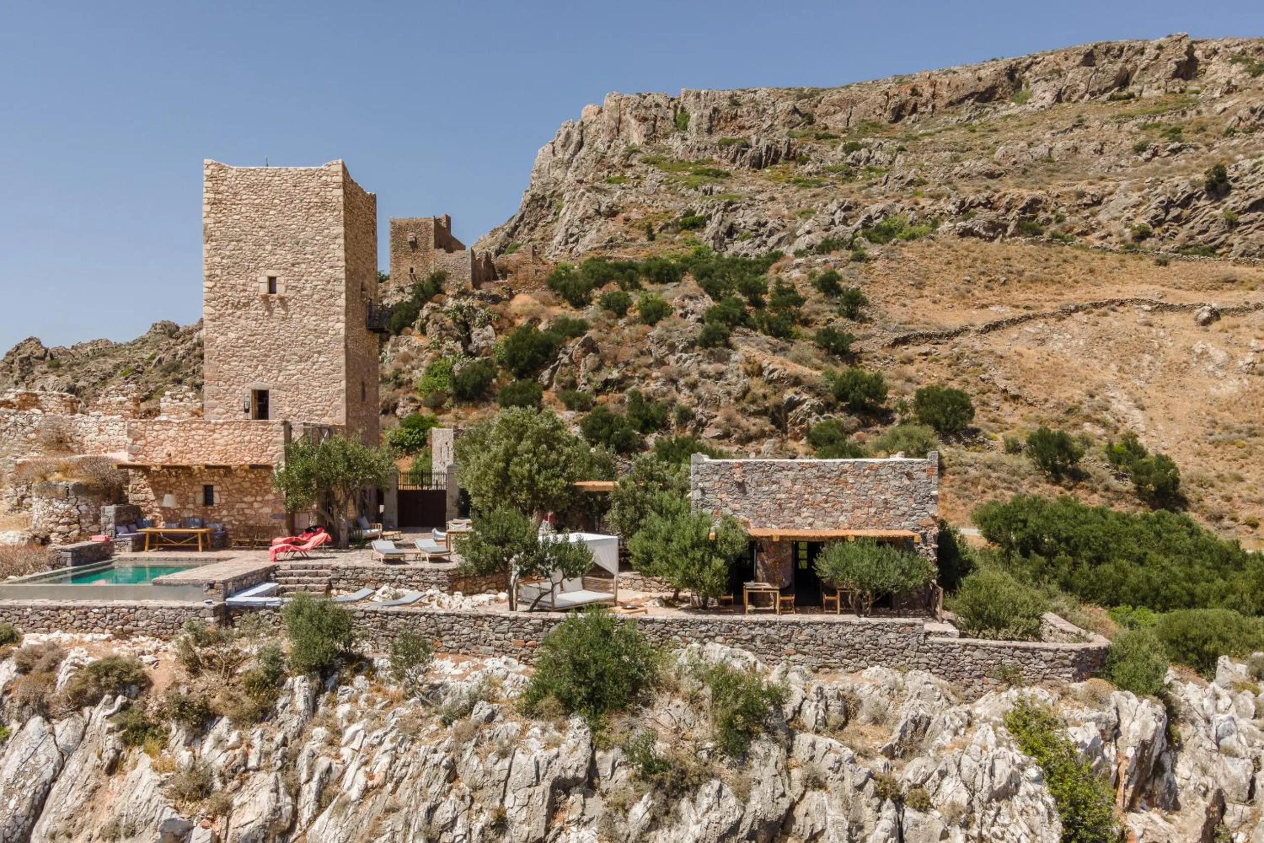 Facade/entrance in Tainaron Blue Retreat