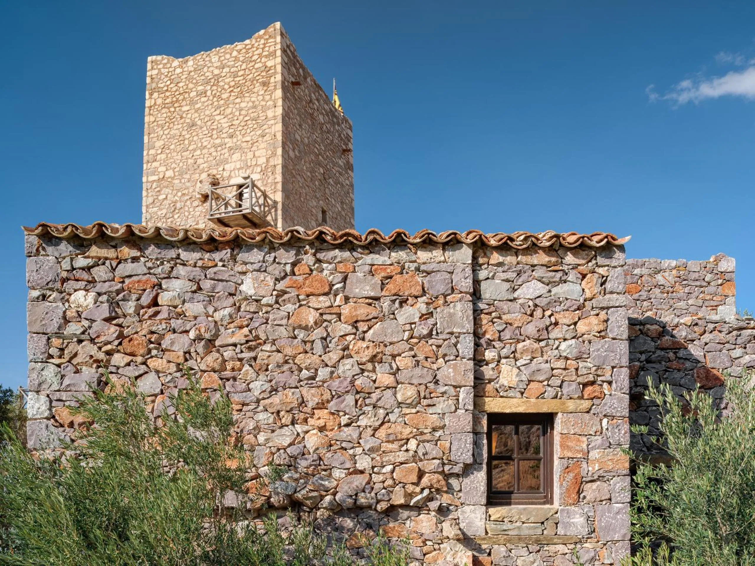 Facade/entrance in Tainaron Blue Retreat