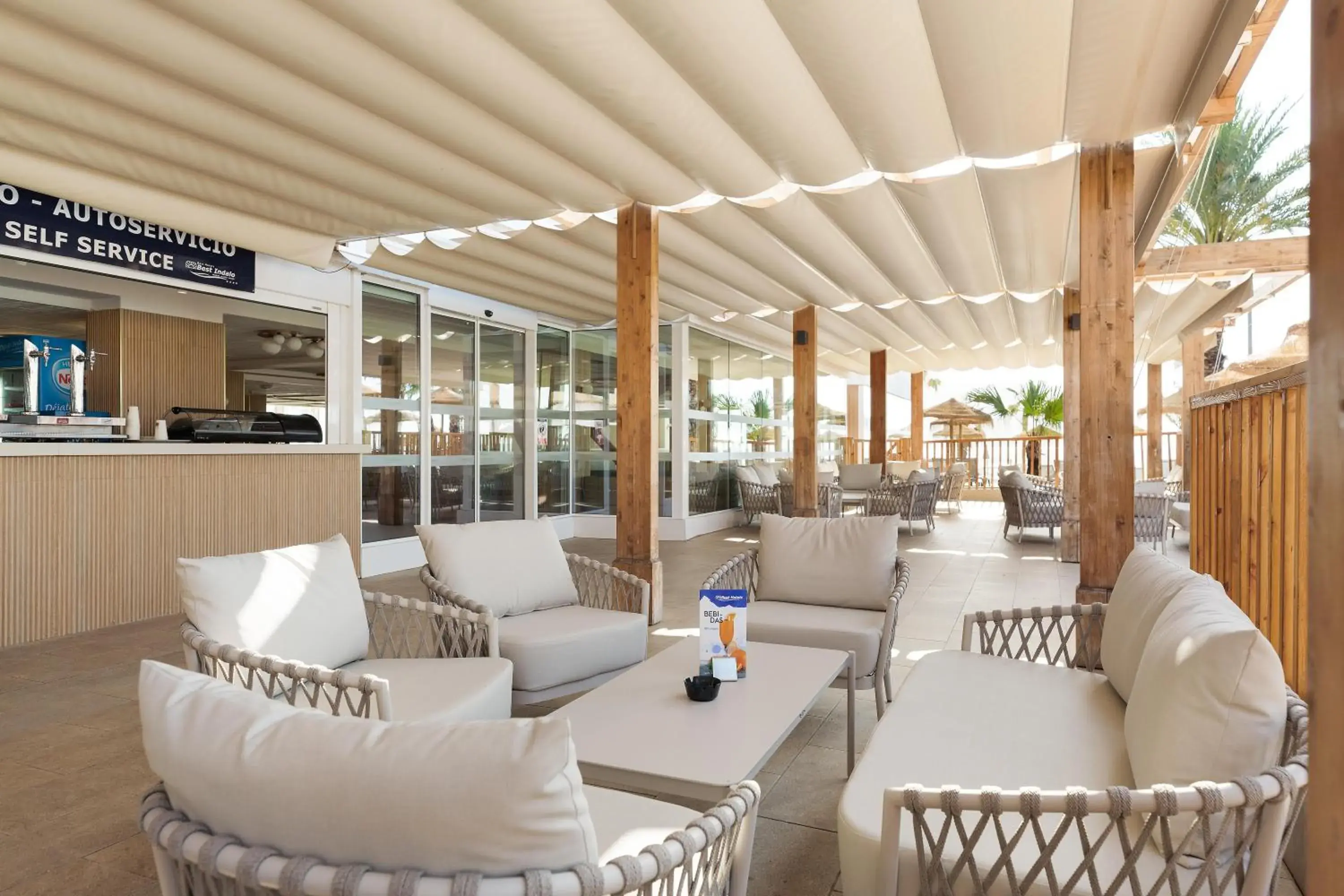 Lounge or bar in Hotel Best Indalo Lounge or bar in Hotel Best Indalo