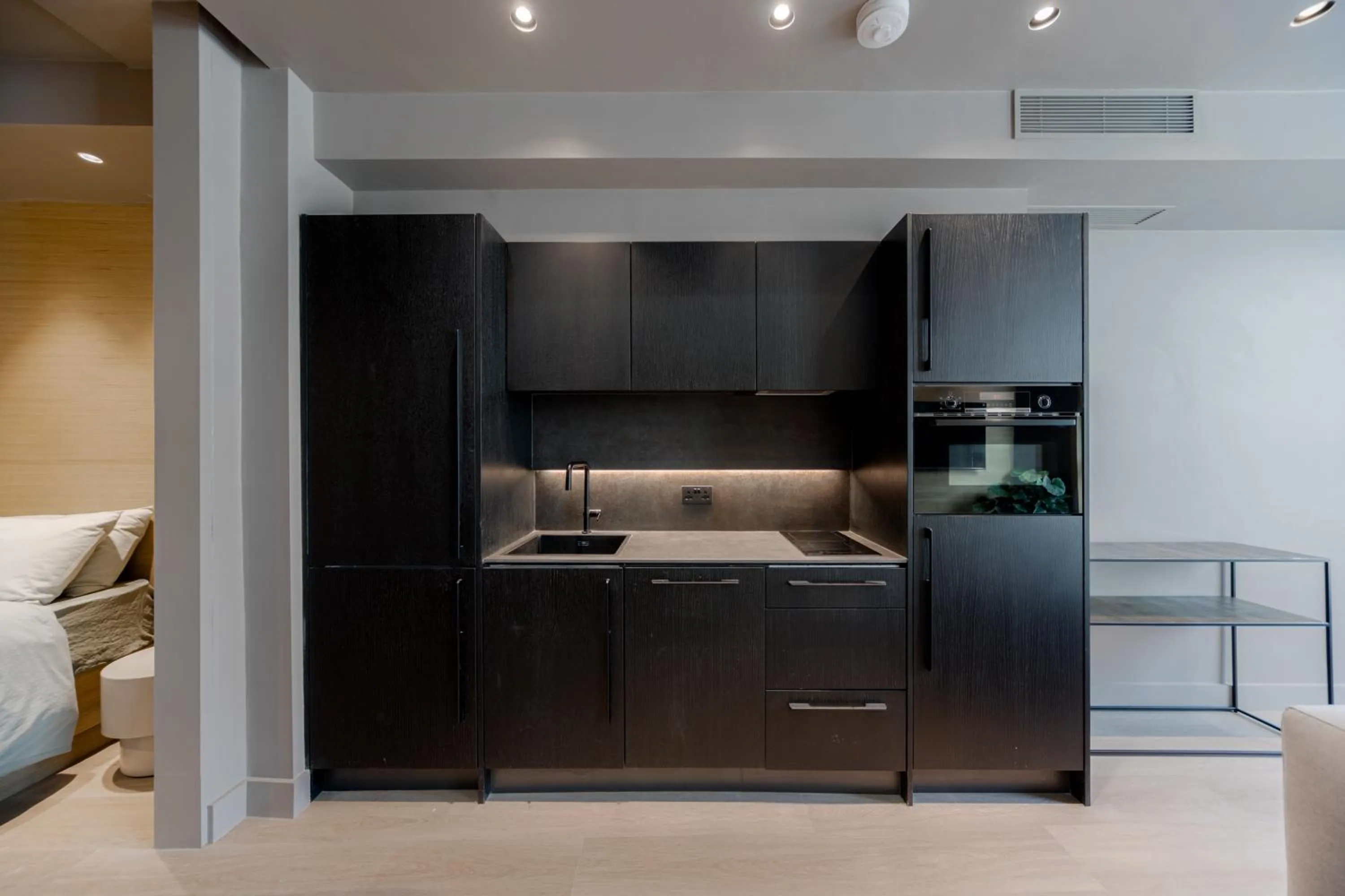 Kings House Apartments