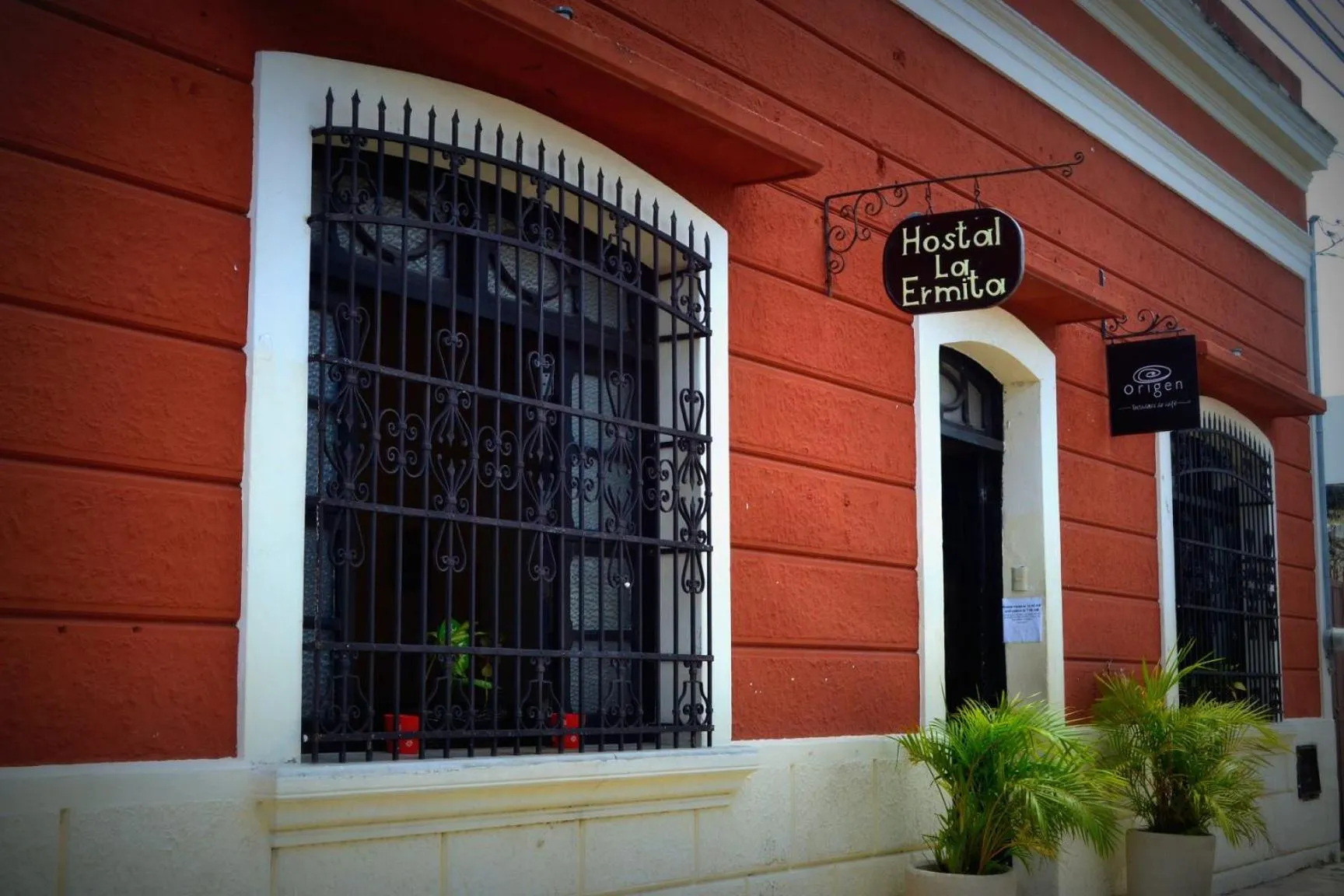 Facade/entrance in Hostal La Ermita