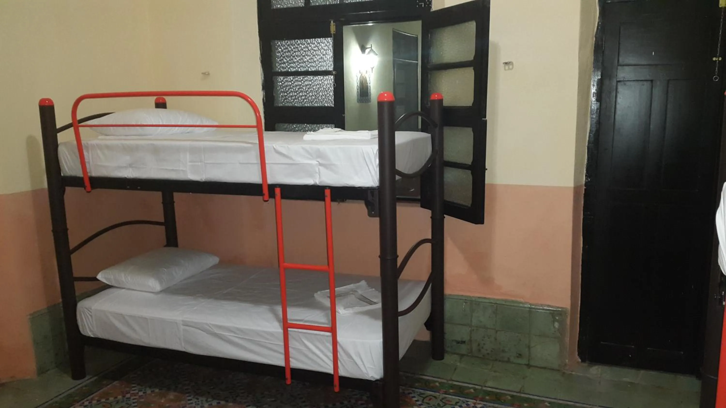 Property building, Bed in Hostal La Ermita