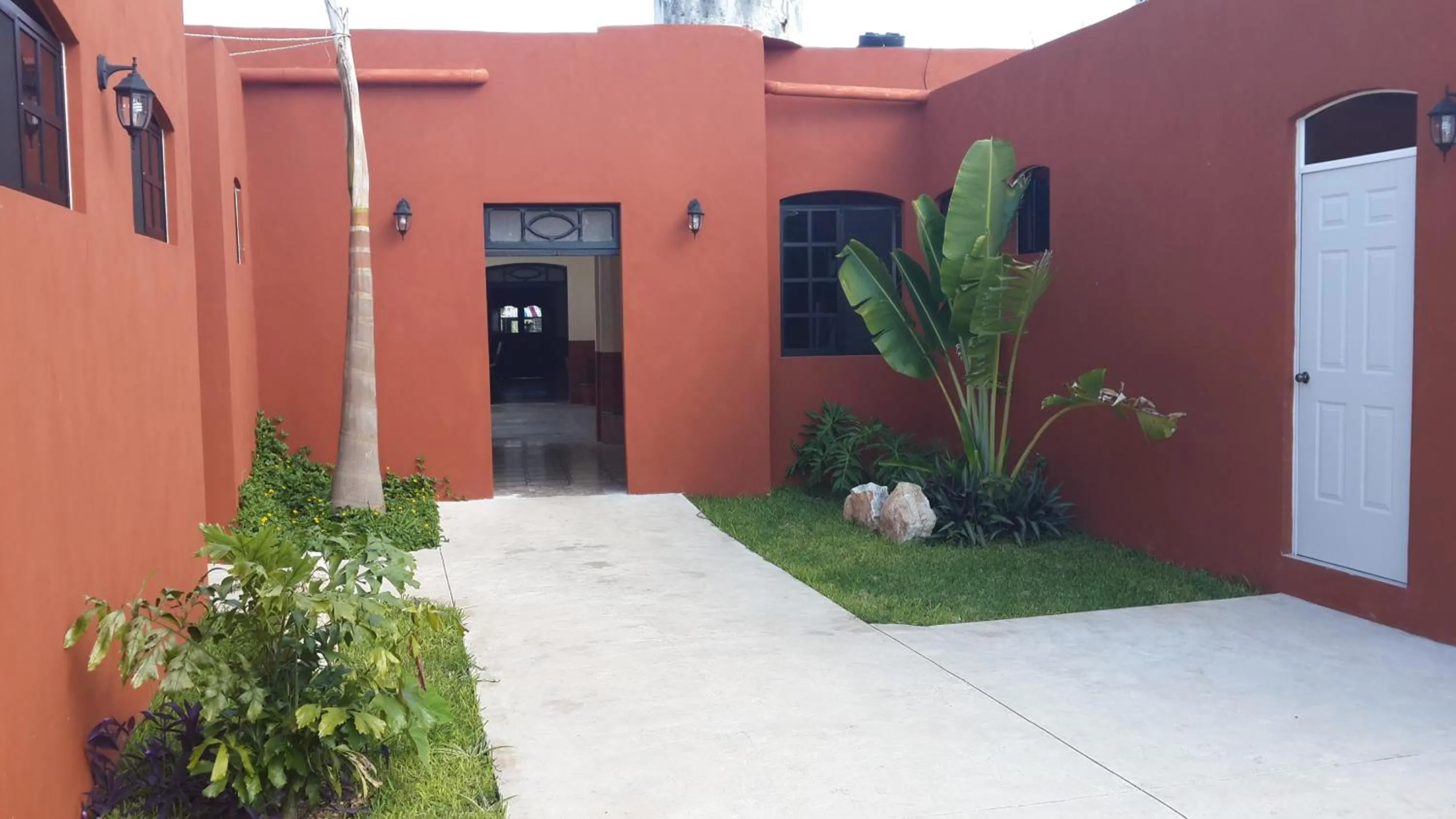 Property building in Hostal La Ermita