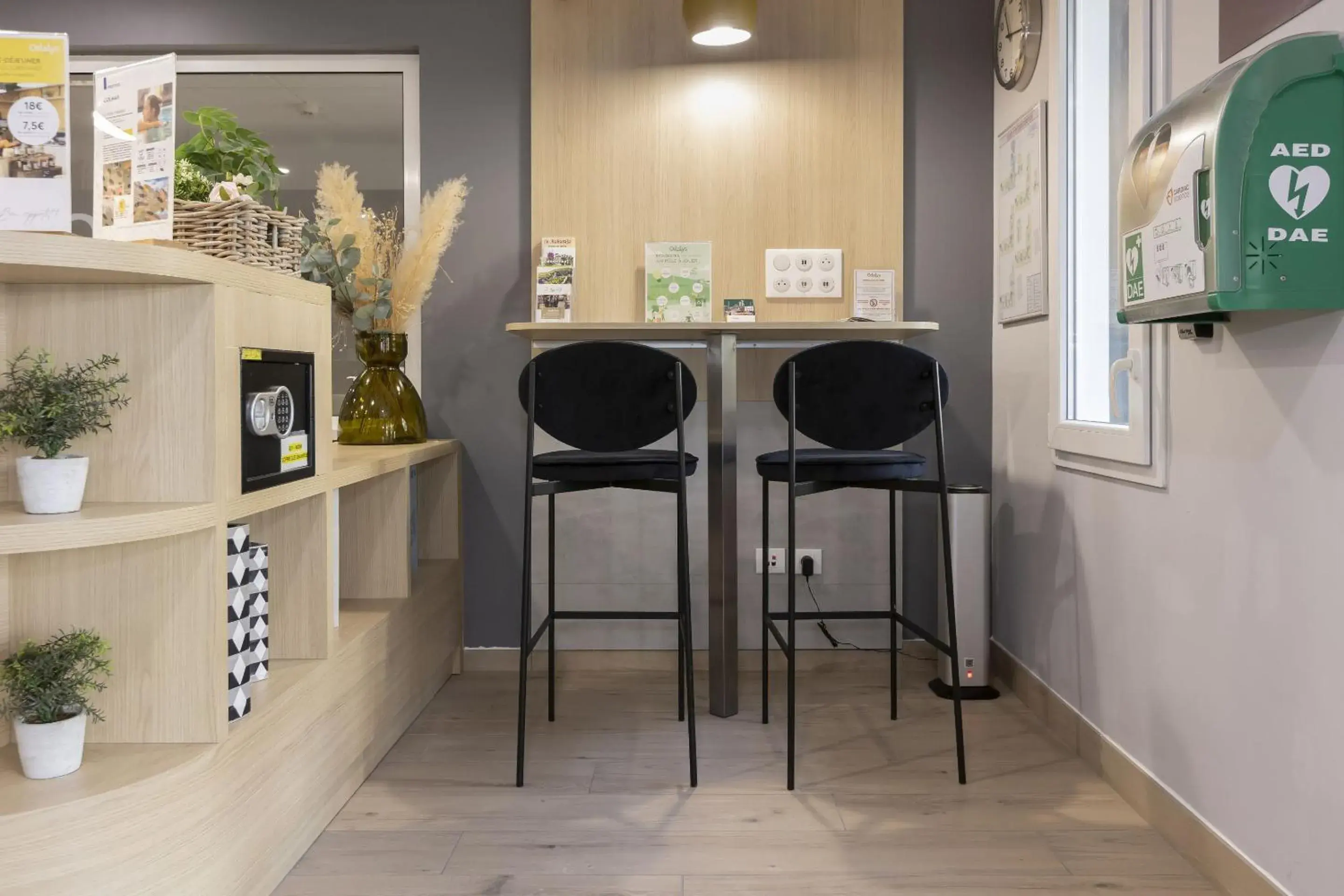 Lobby or reception in Appart Hotel Odalys City Colmar La Rose d'Argent Lobby or reception in Appart Hotel Odalys City Colmar La Rose d'Argent