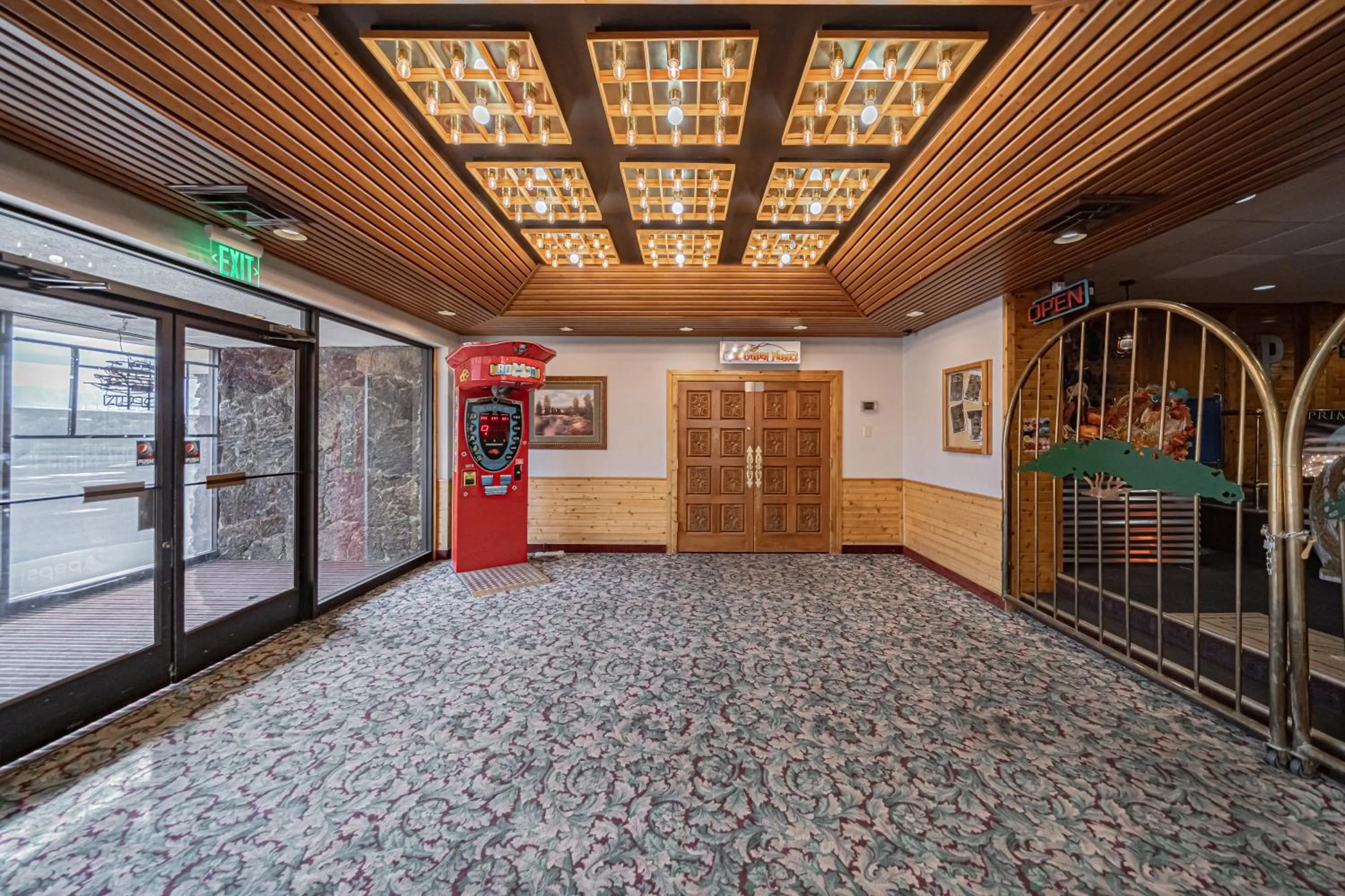 Property building in Studio 6 Pocatello, ID