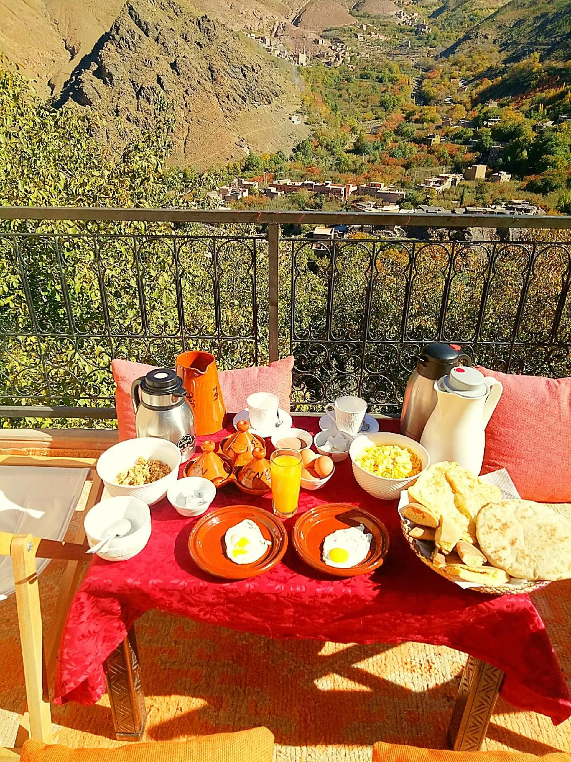 Restaurant/places to eat in Atlas Prestige