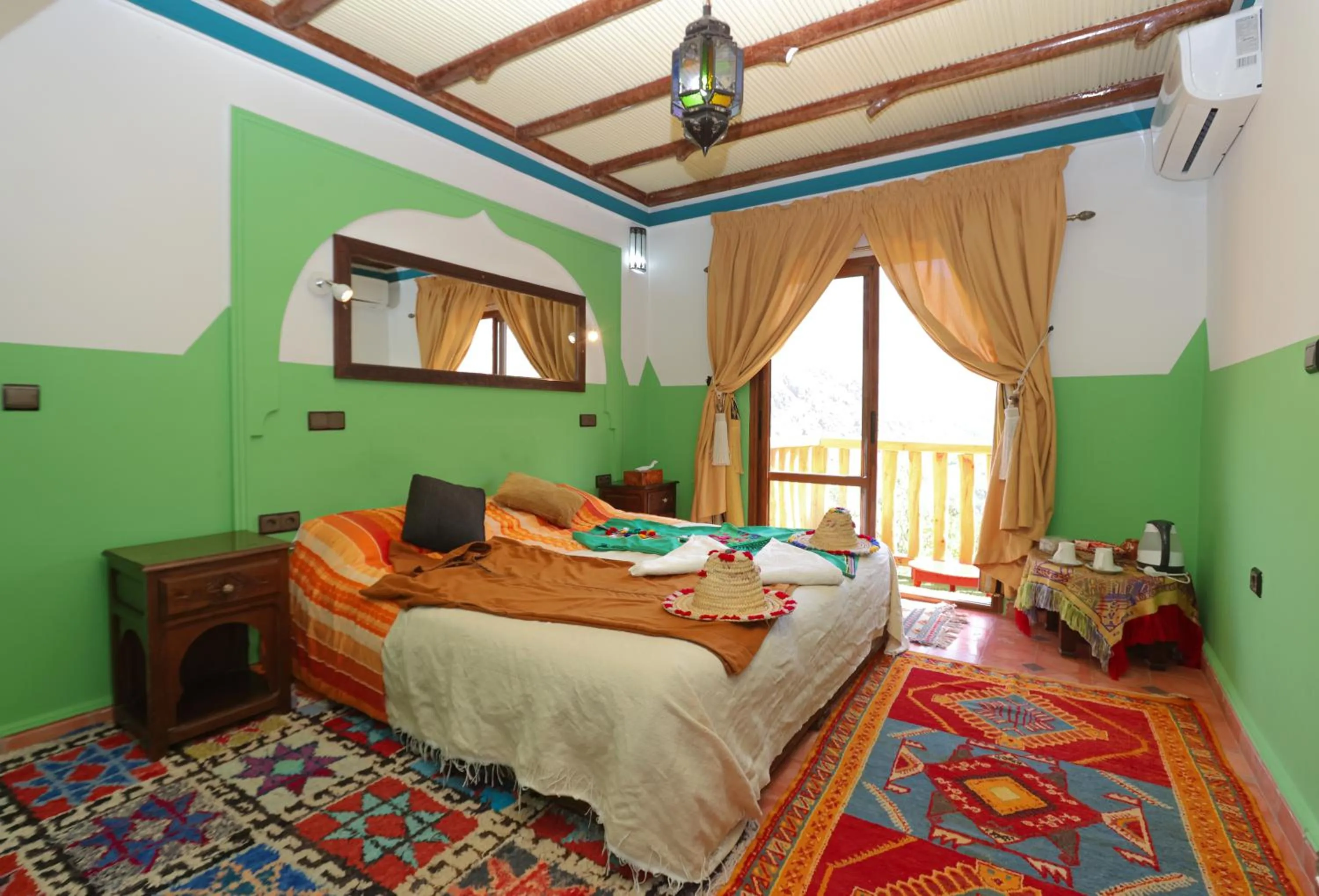 Bed in Atlas Prestige