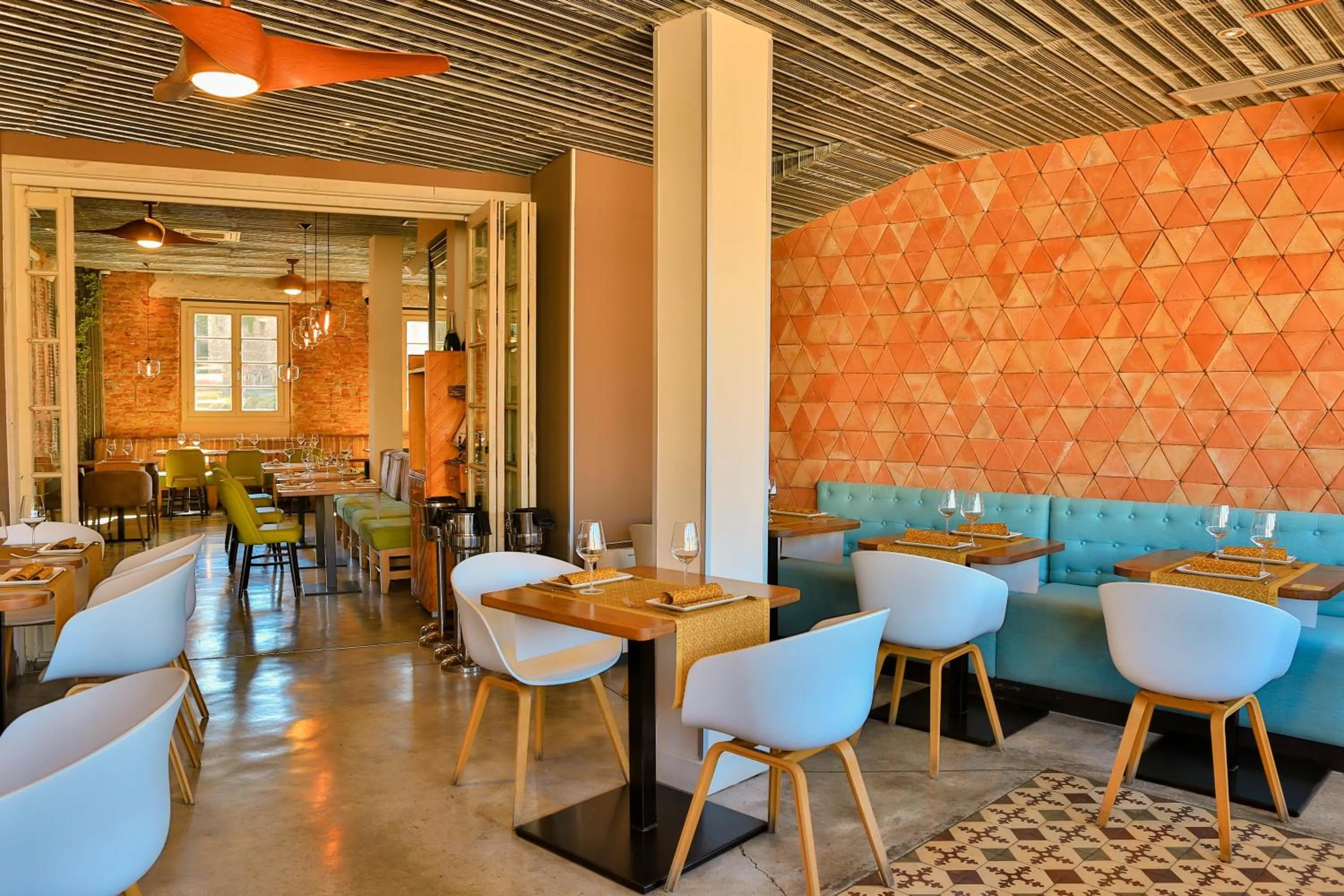 Restaurant/places to eat in Alcazaba Premium Hotel