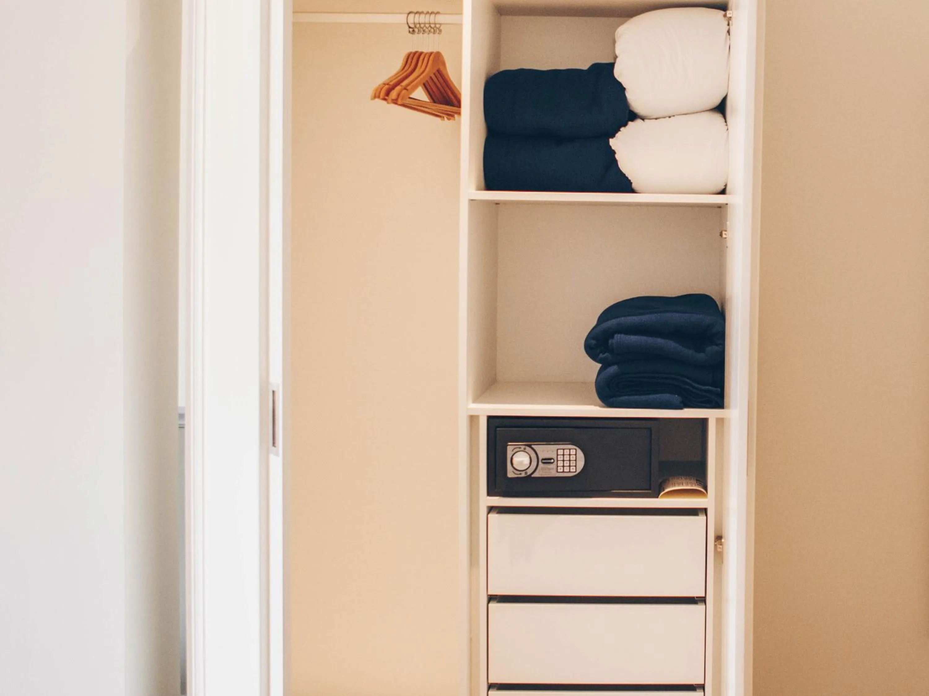 Bedroom in Alcazaba Premium Hotel