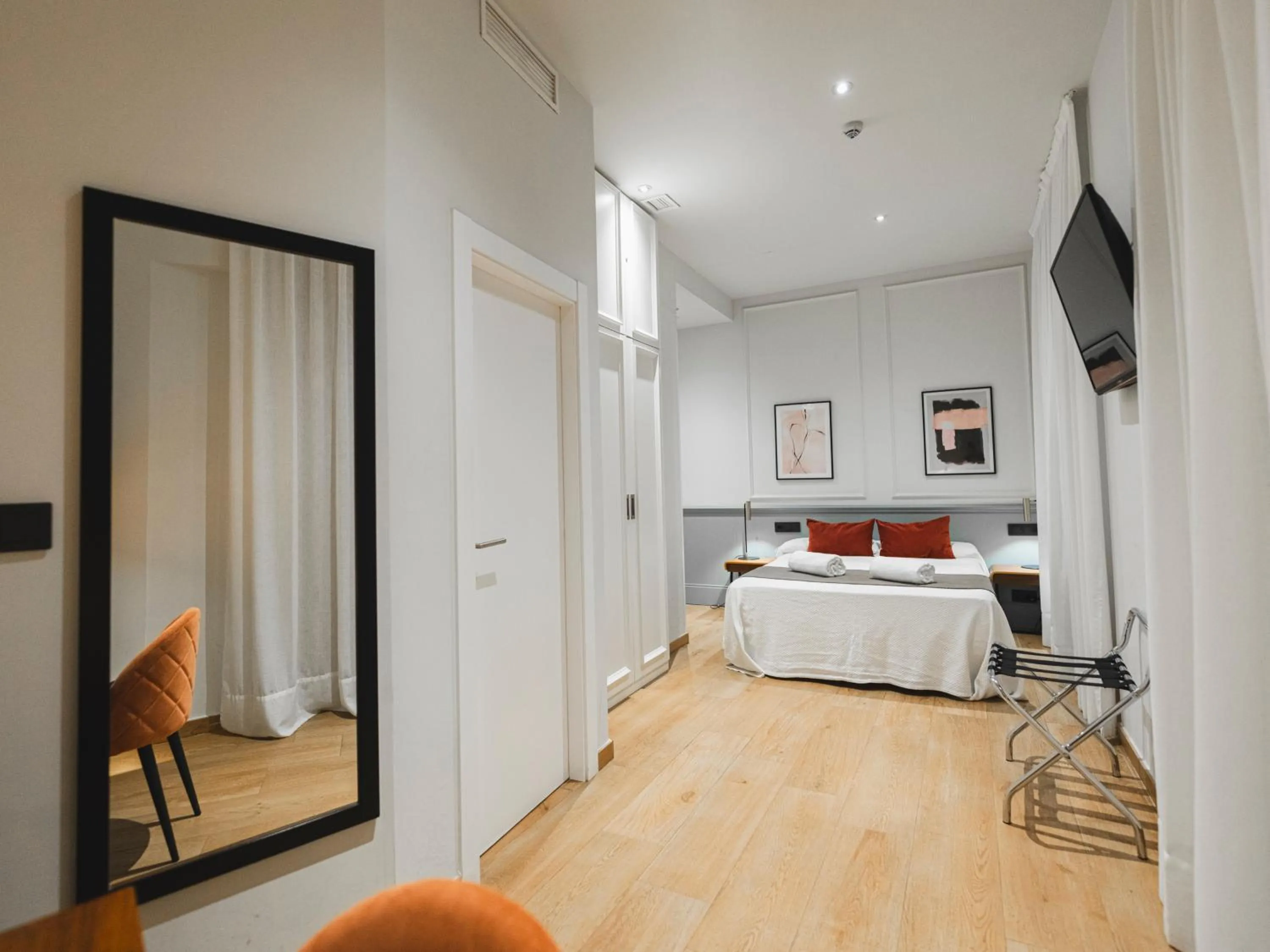 Bed in Alcazaba Premium Hotel