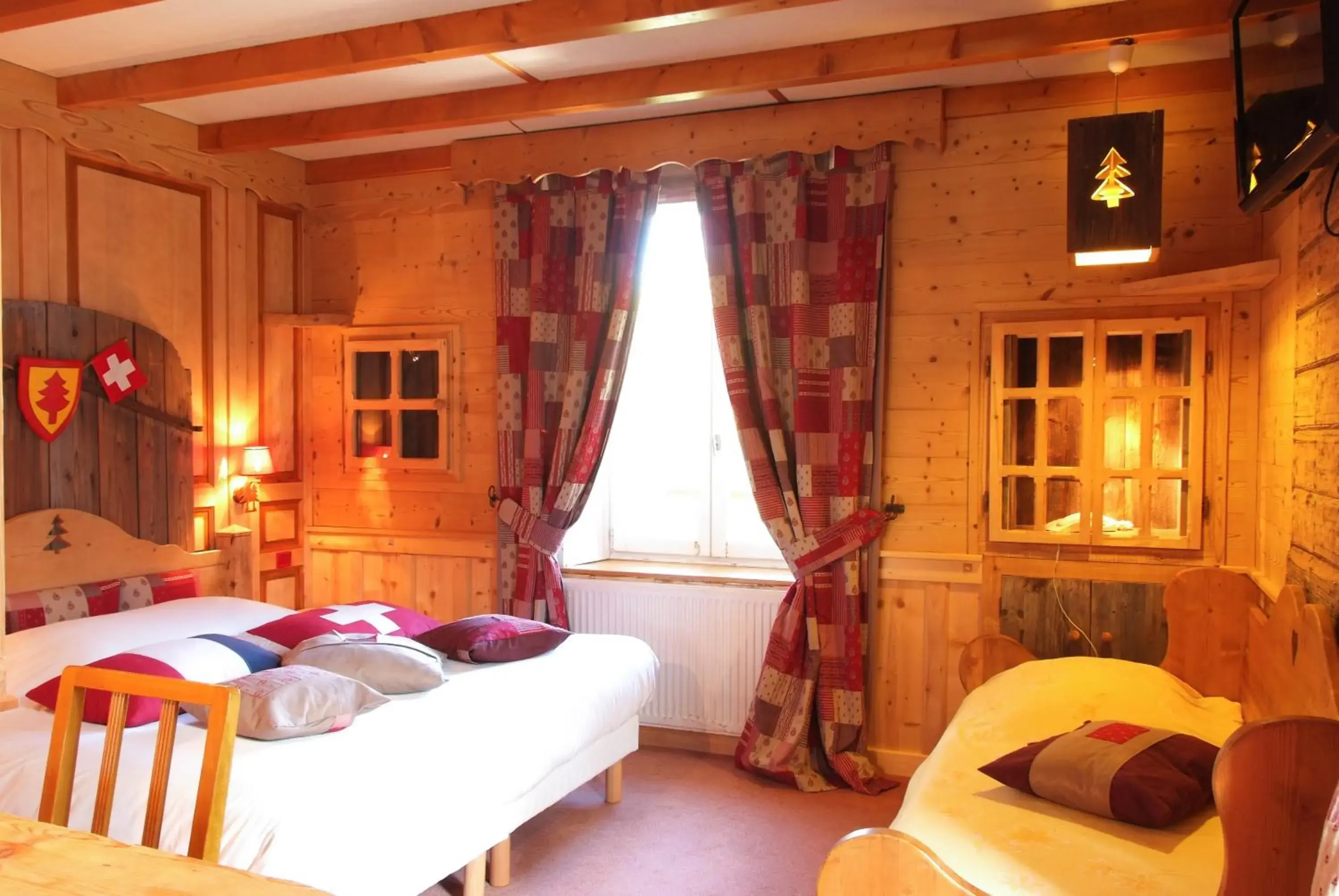 Bed in Logis hôtel Arbez Franco Suisse Bed in Logis hôtel Arbez Franco Suisse