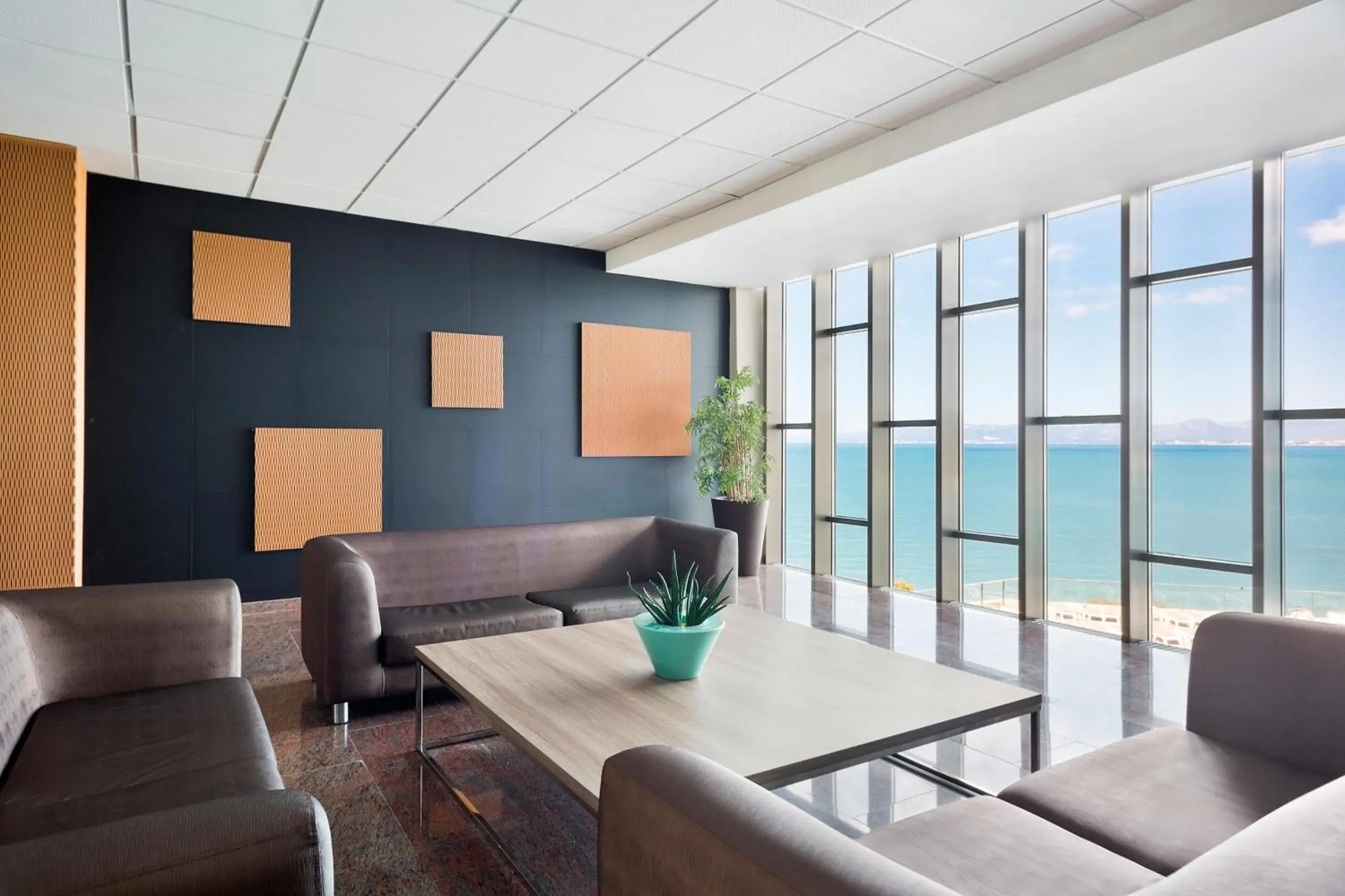 Lobby or reception in Hotel Best Negresco Lobby or reception in Hotel Best Negresco