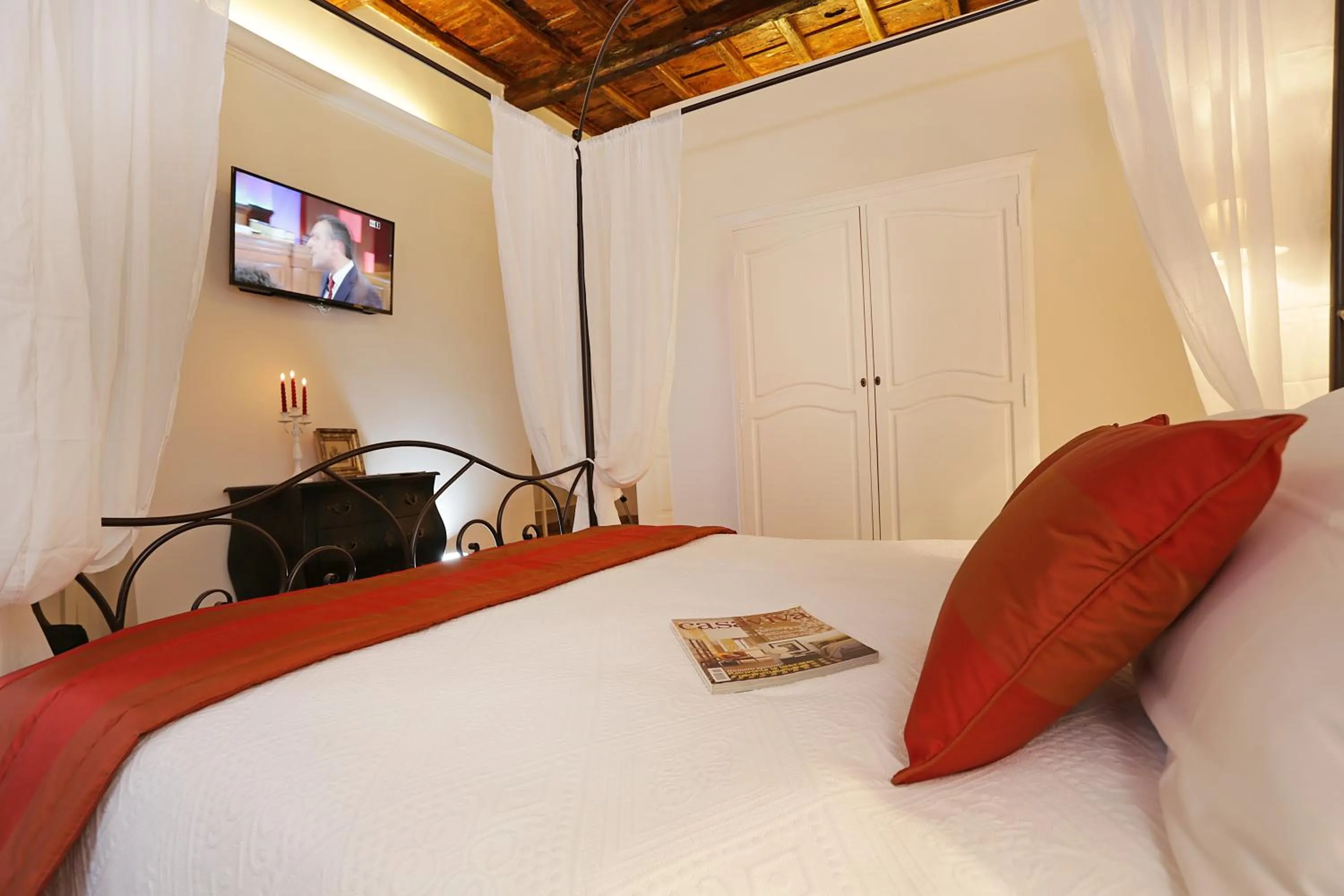Bedroom, Bed in Madonna de' Monti Suites